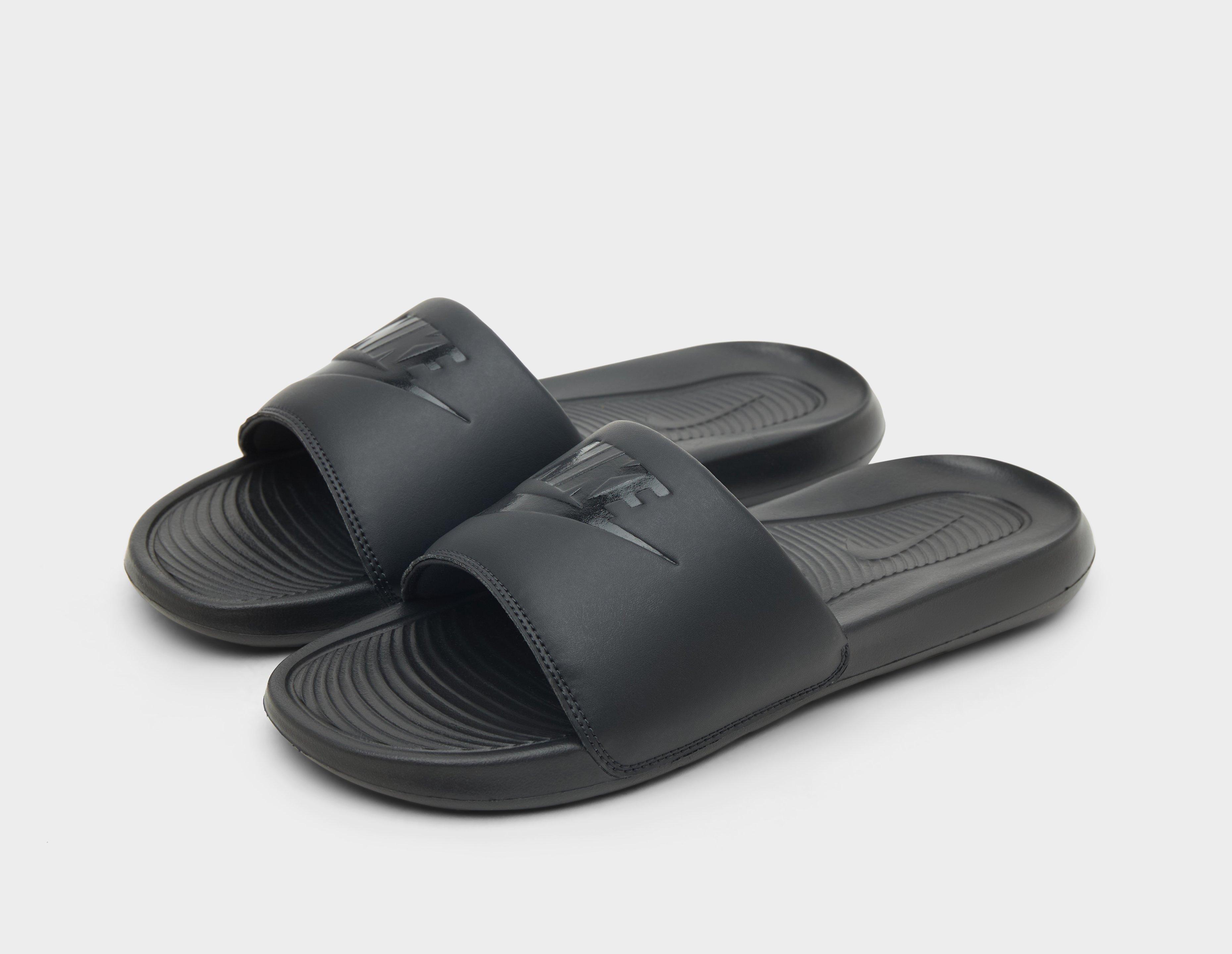 Nike Victori One Slides