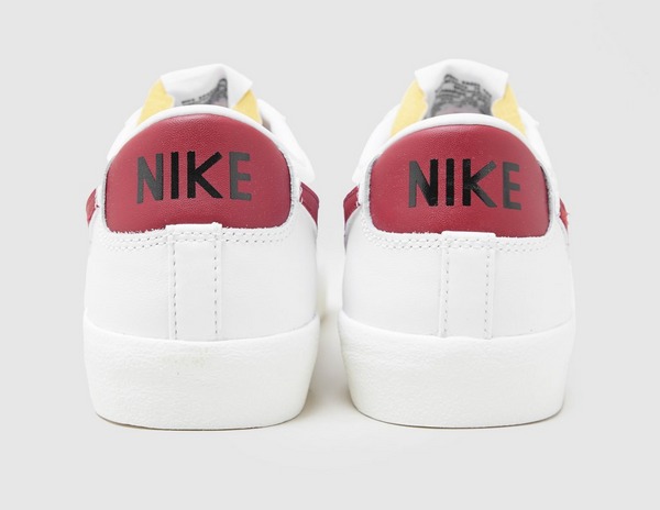 White Nike Blazer Low 77 Size