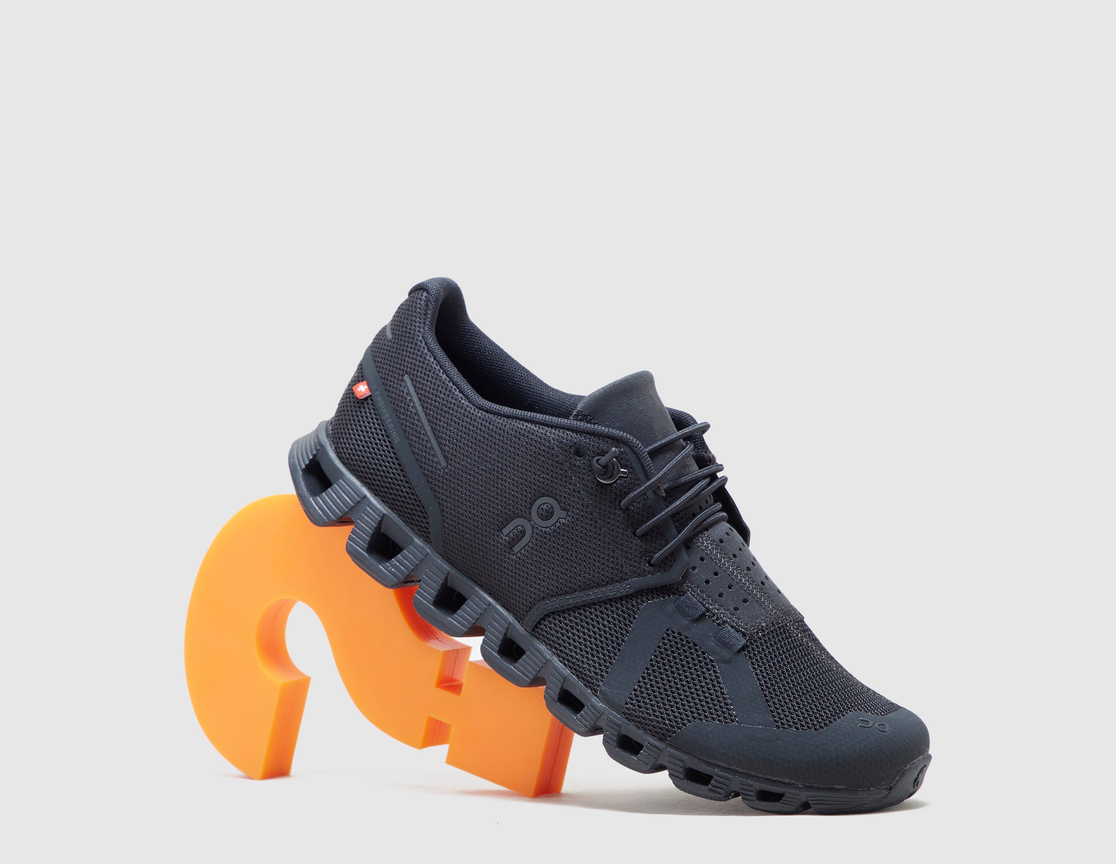 on cloud womens shoes black