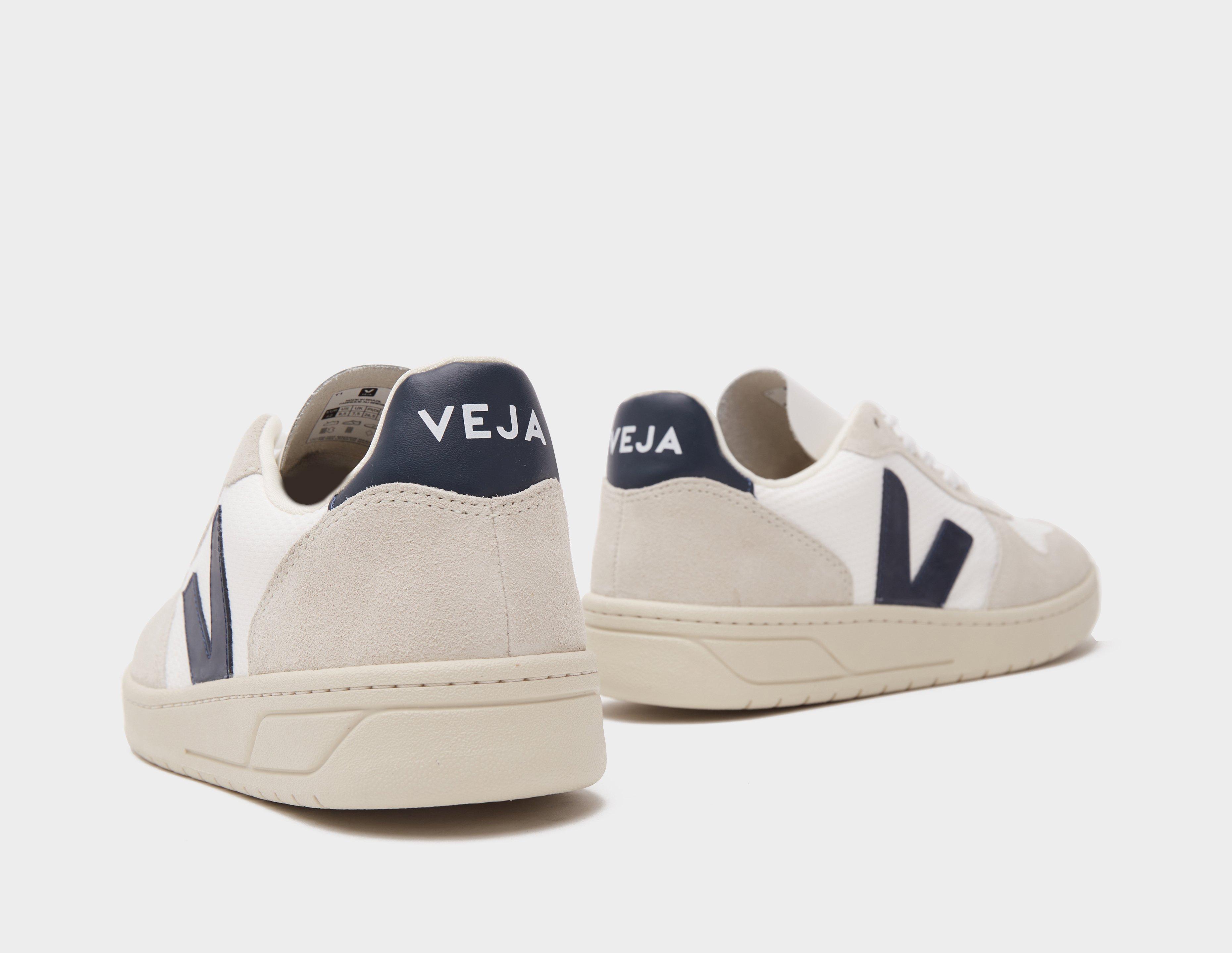 White Veja V 10 product eng 1023491 Sneakers Veja V 10 CWL Rs01