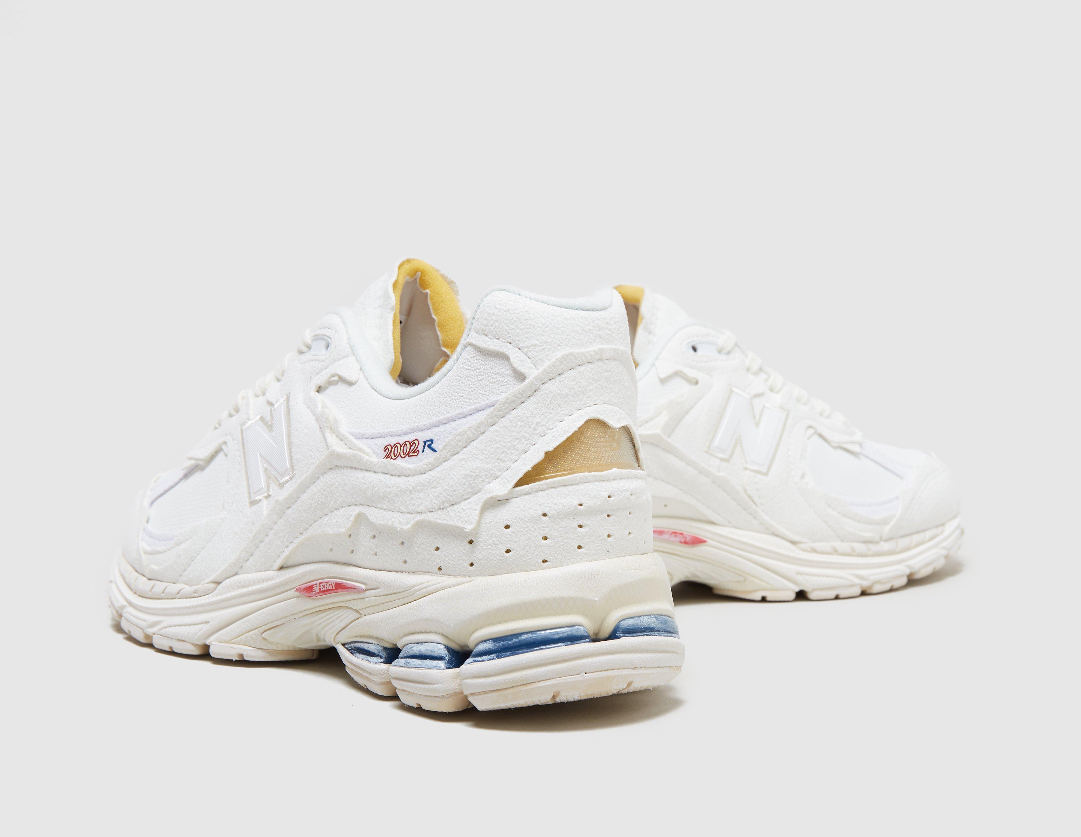 New Balance 2002R Protection Pack