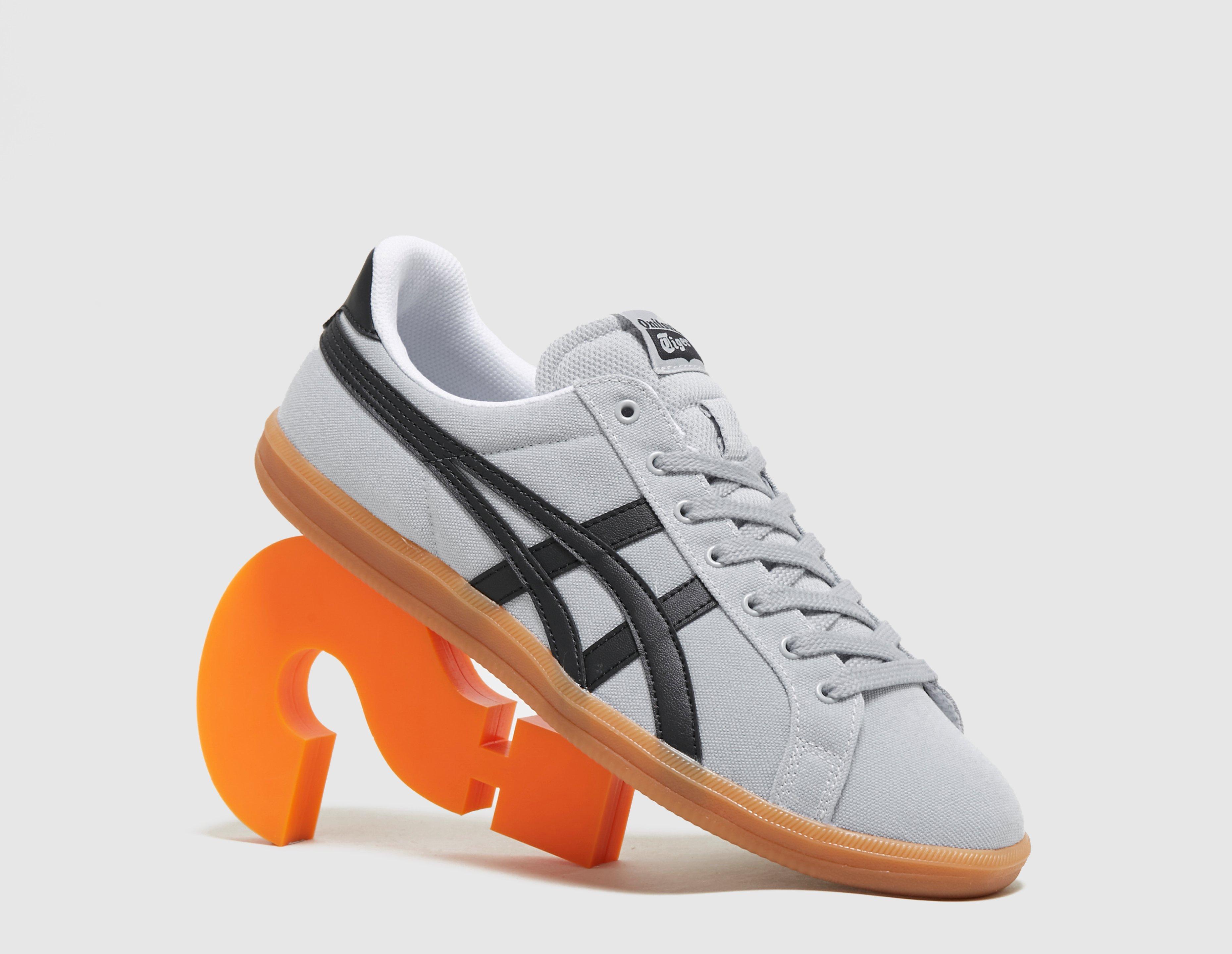 onitsuka trainer