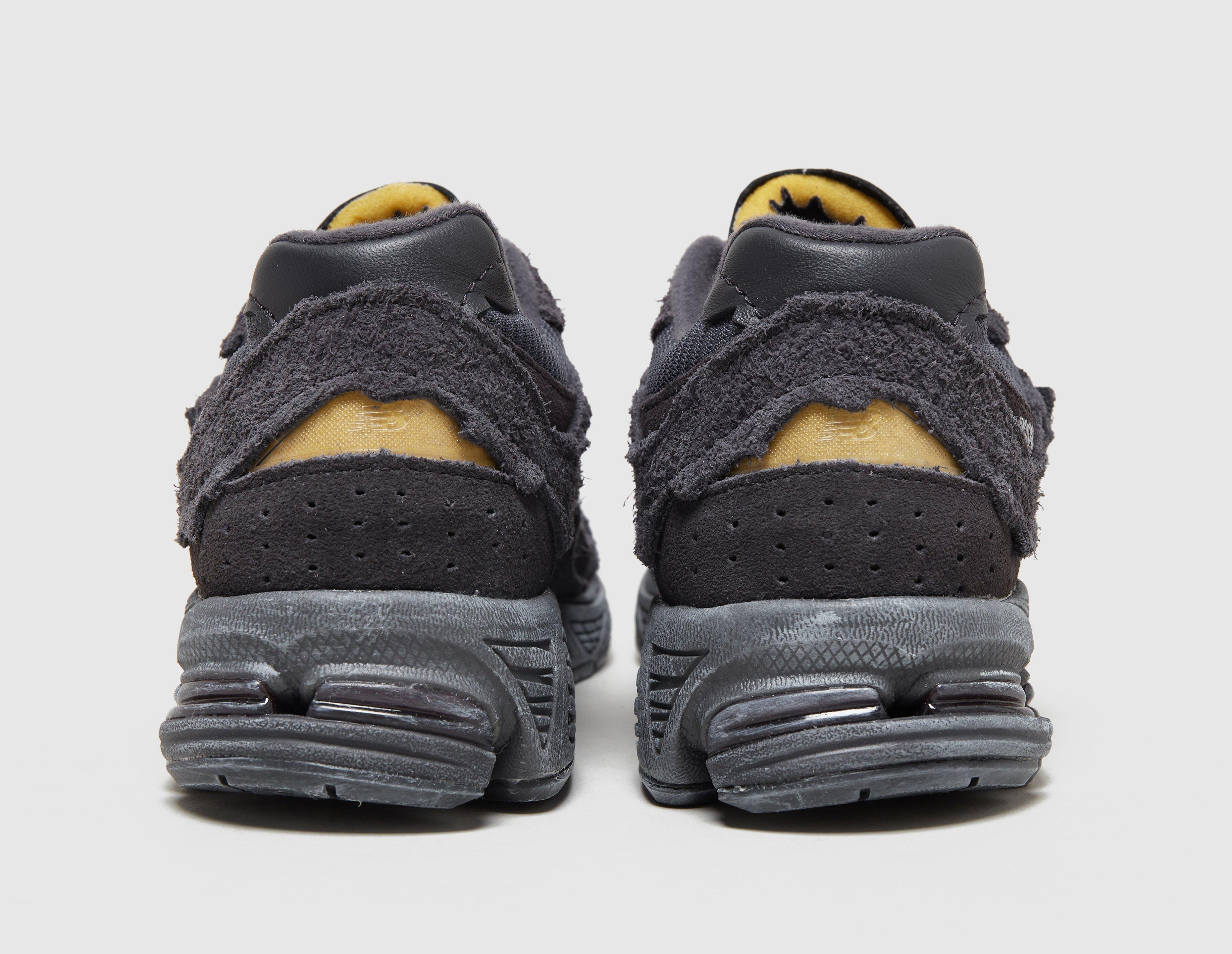 New Balance 2002R Protection Pack Women's