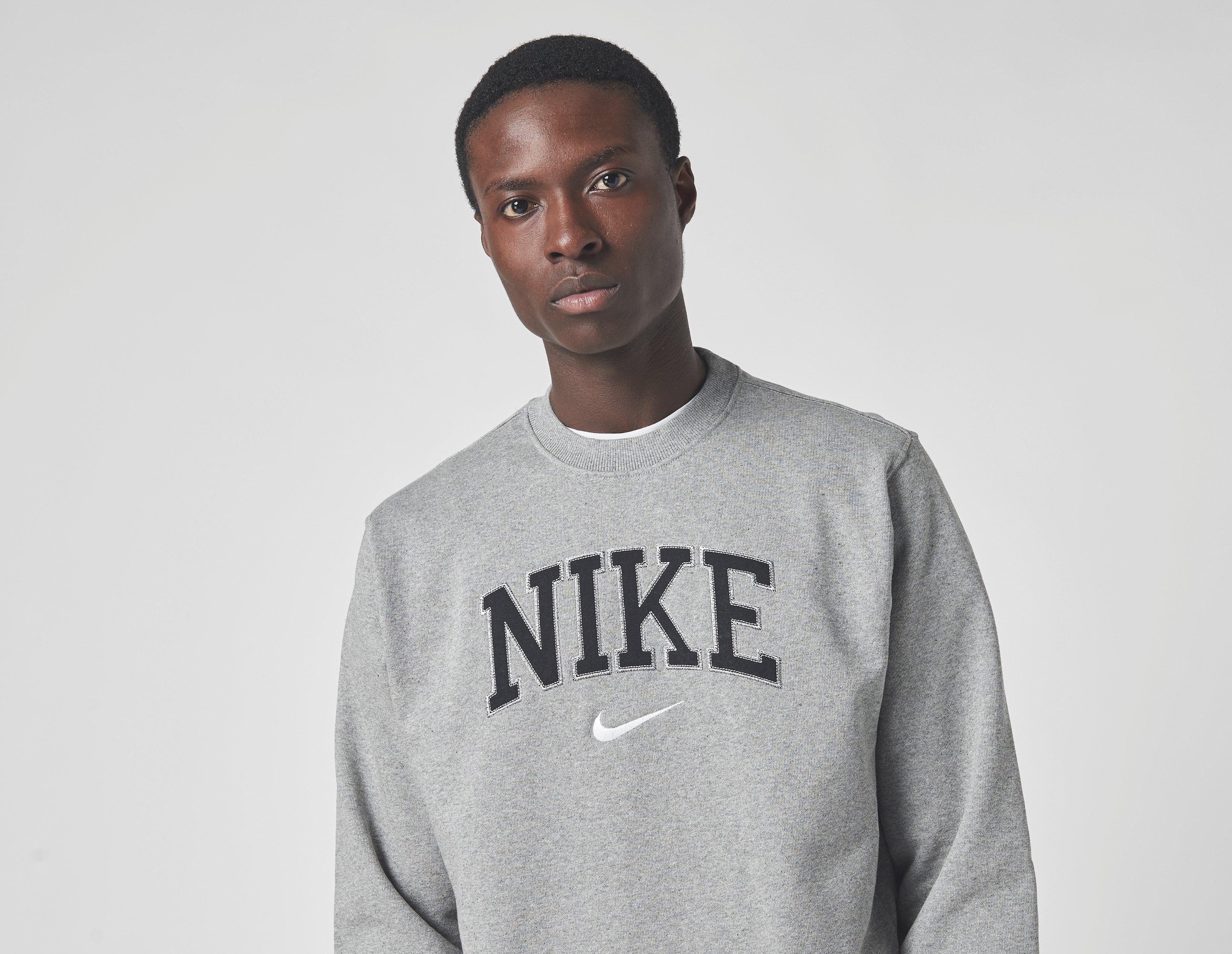 nike retro crew sweatshirt