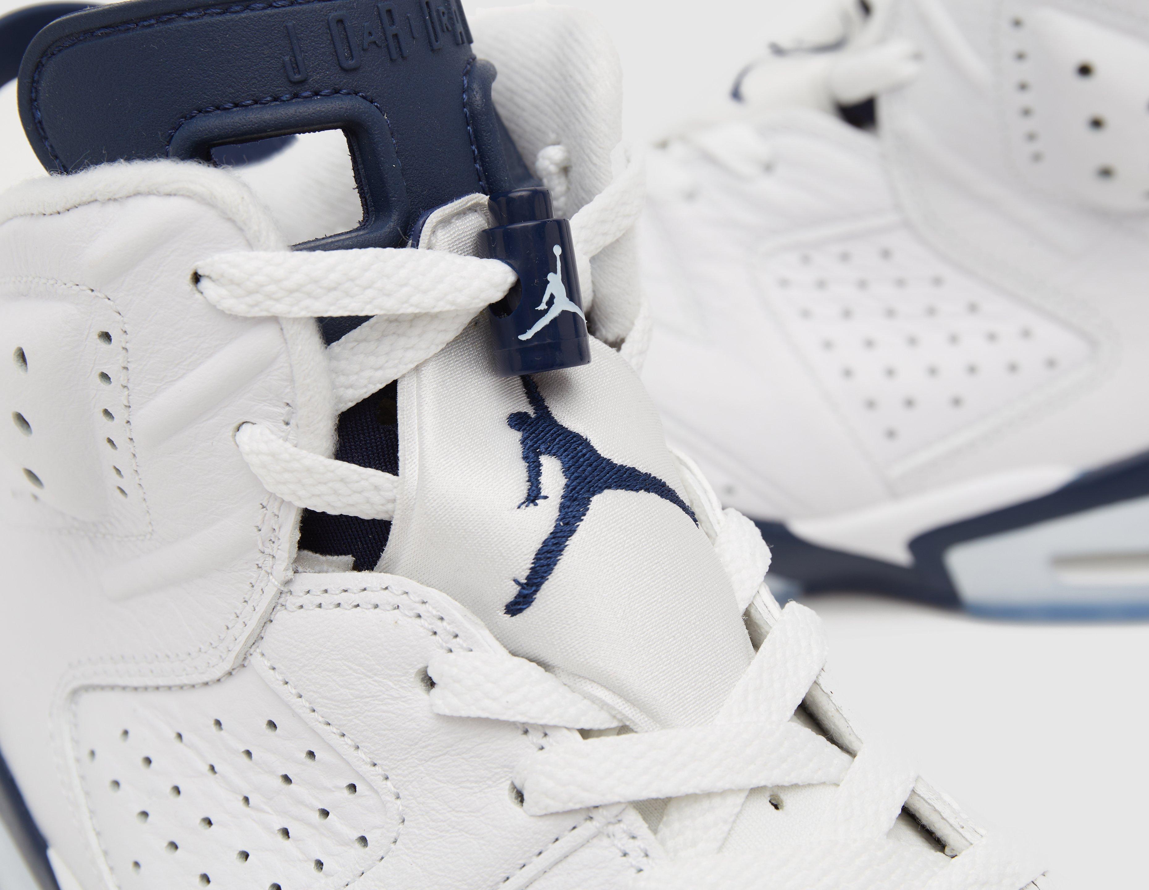 Jordan 6 Retro Women's