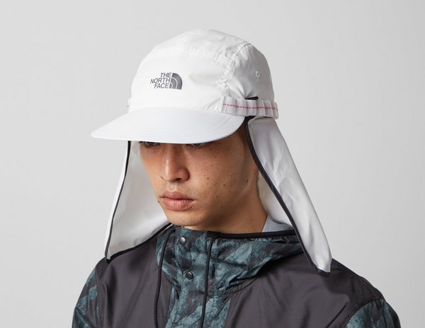 The North Face Flyweight Five Panel Sunshield