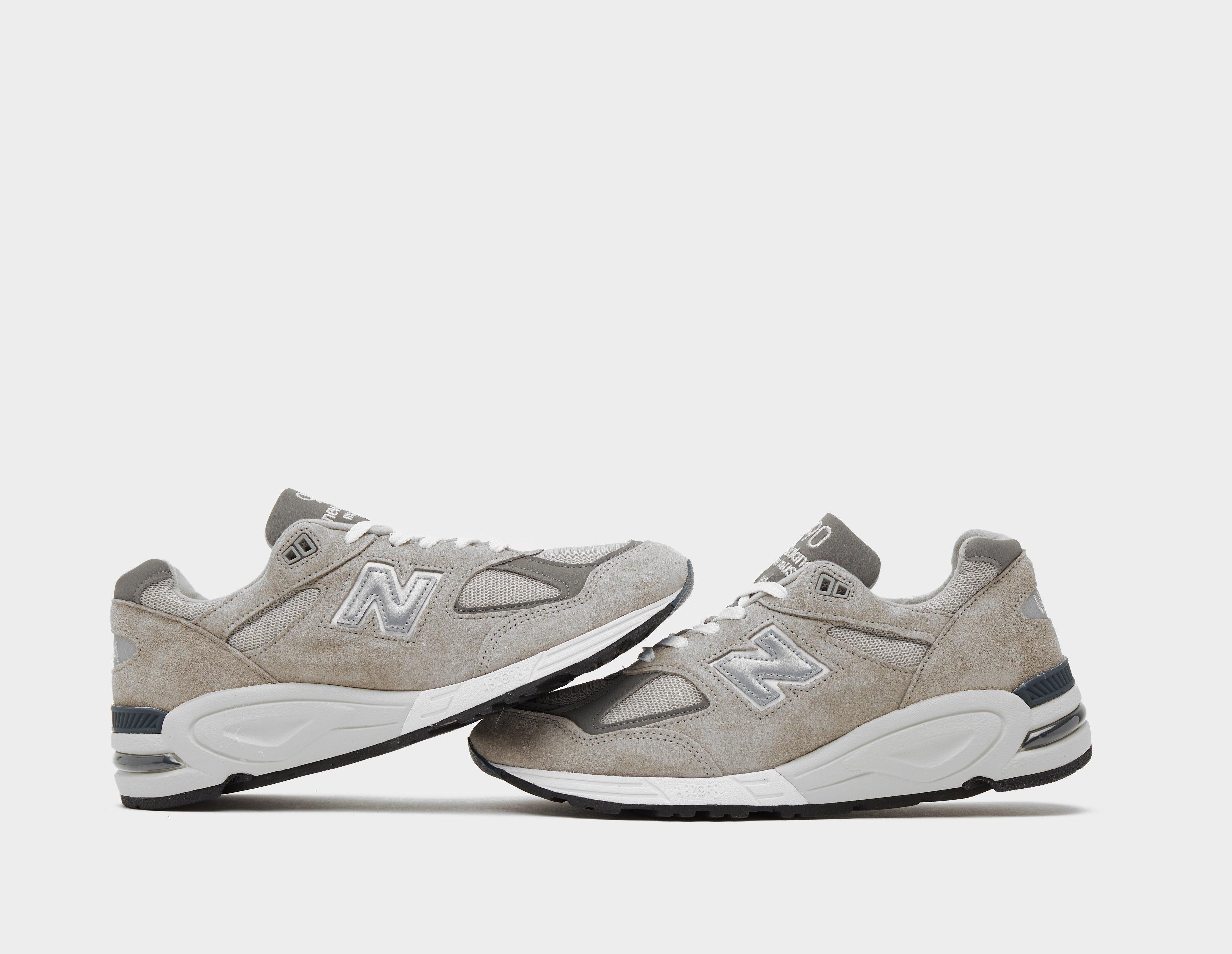 New balance best sale 990 v2 sizing