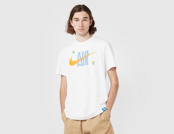 Nike Sportswear DNA T-Shirt en | size?