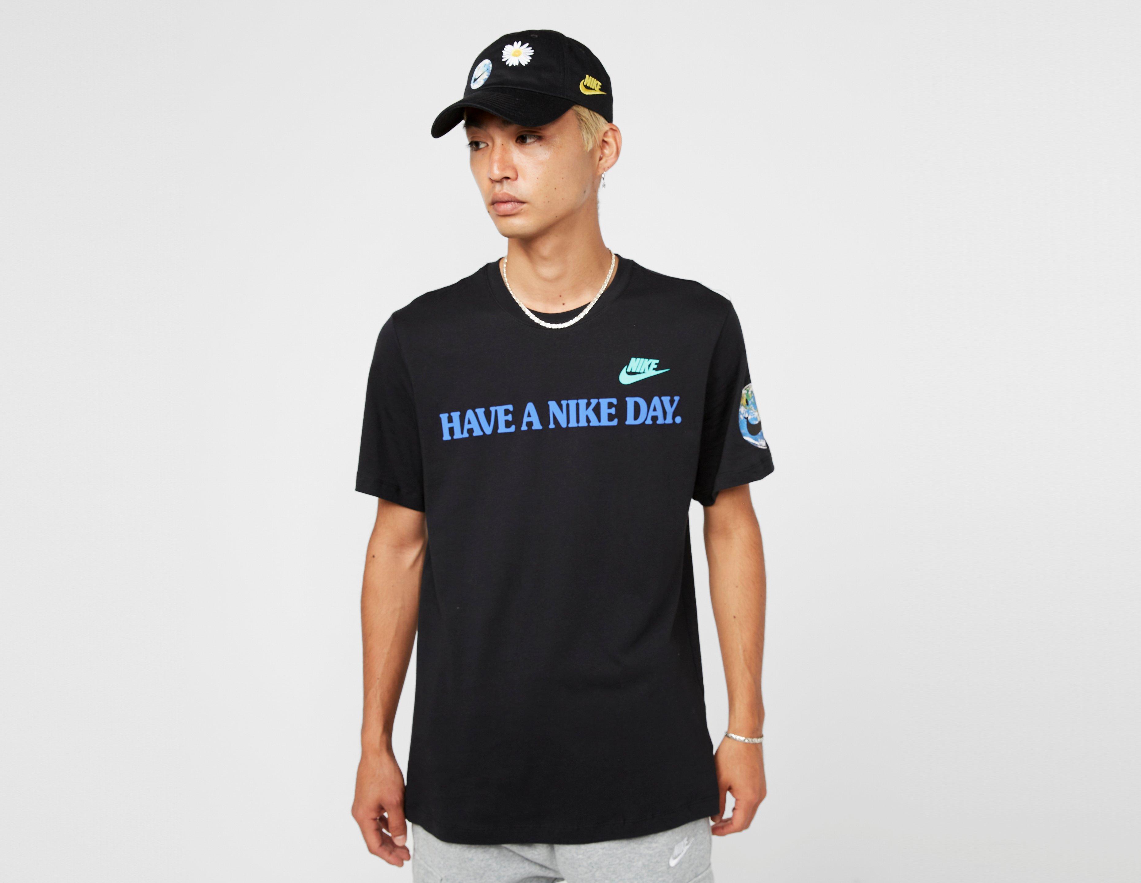 Nike day hotsell t shirt