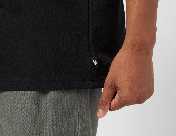 Nike NSW Premium Essentials Pocket T-Shirt