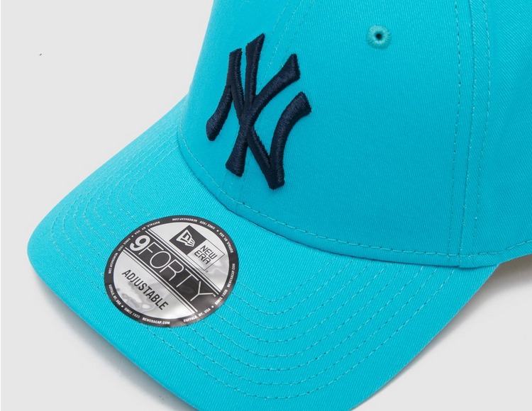 New Era MLB New York Yankees League Essential 9FORTY Cap