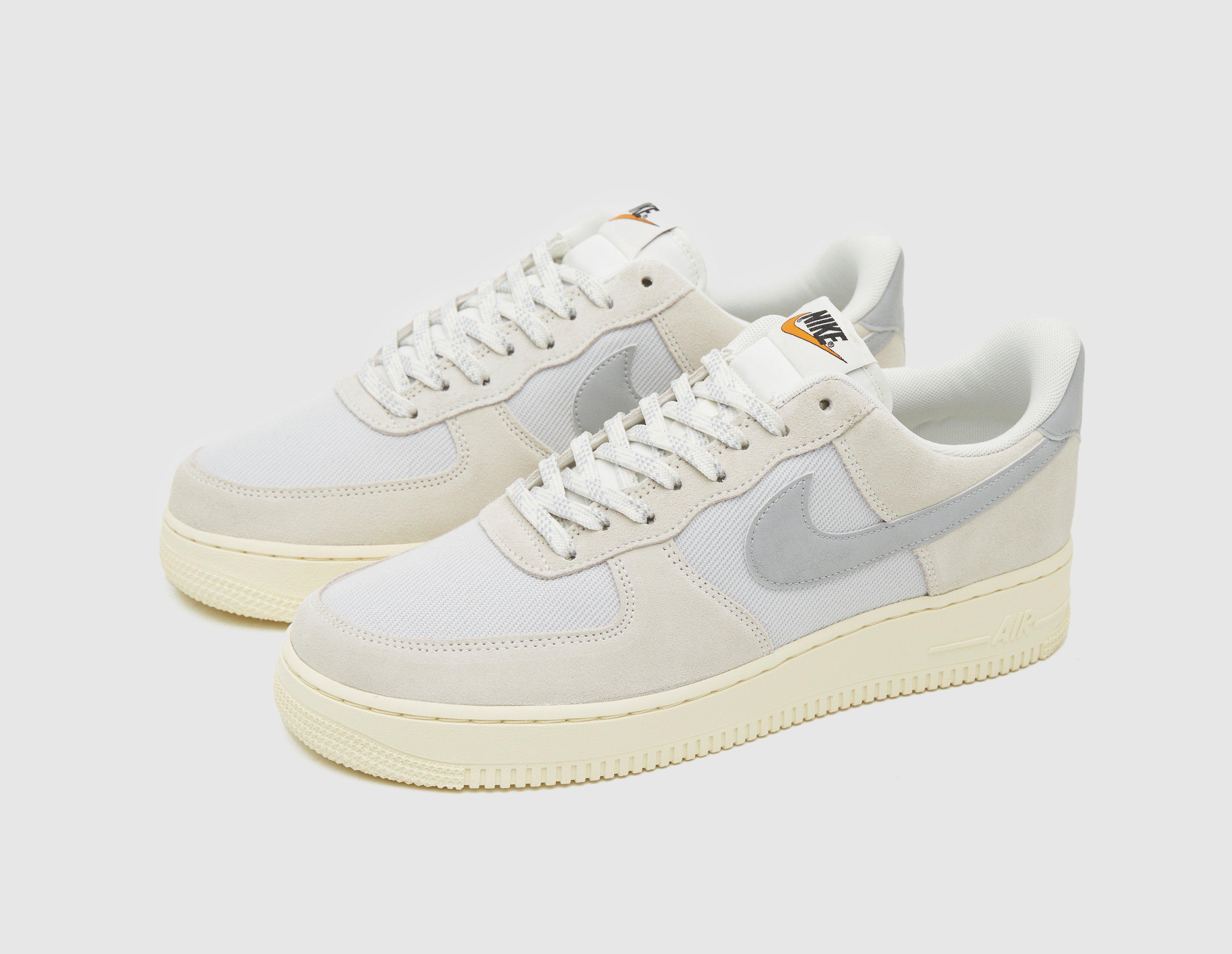 Nike Air Force 1 '07 LV8