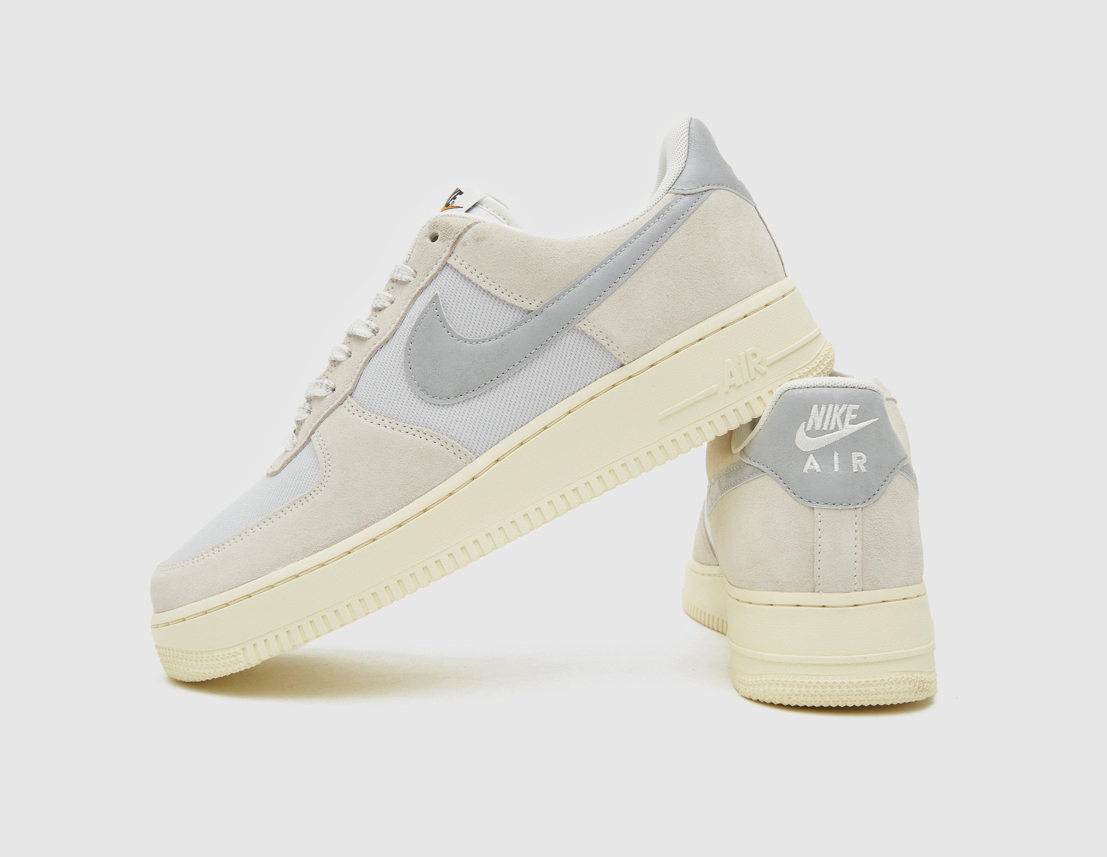 Nike Air Force 1 '07 LV8