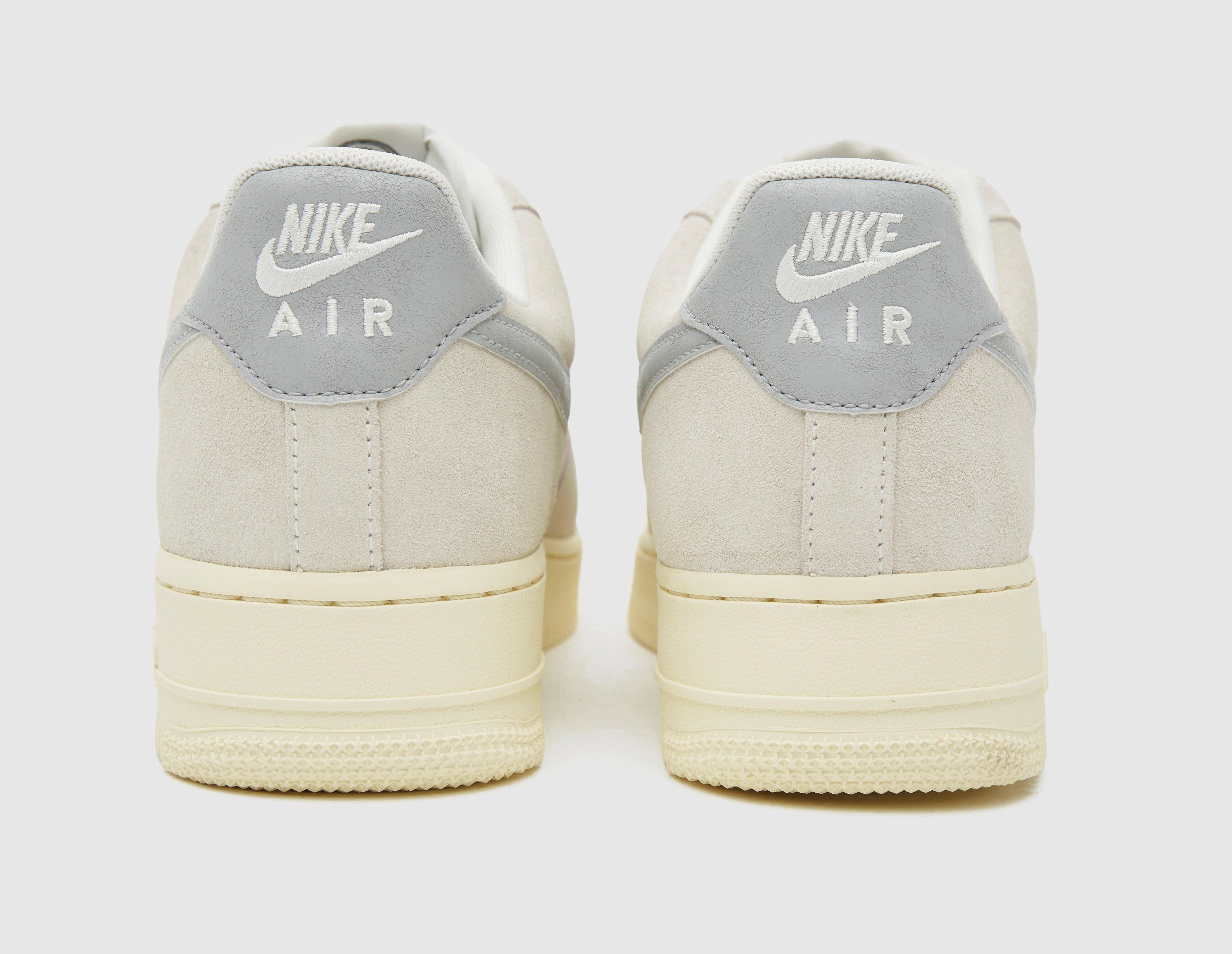 Nike Air Force 1 '07 LV8