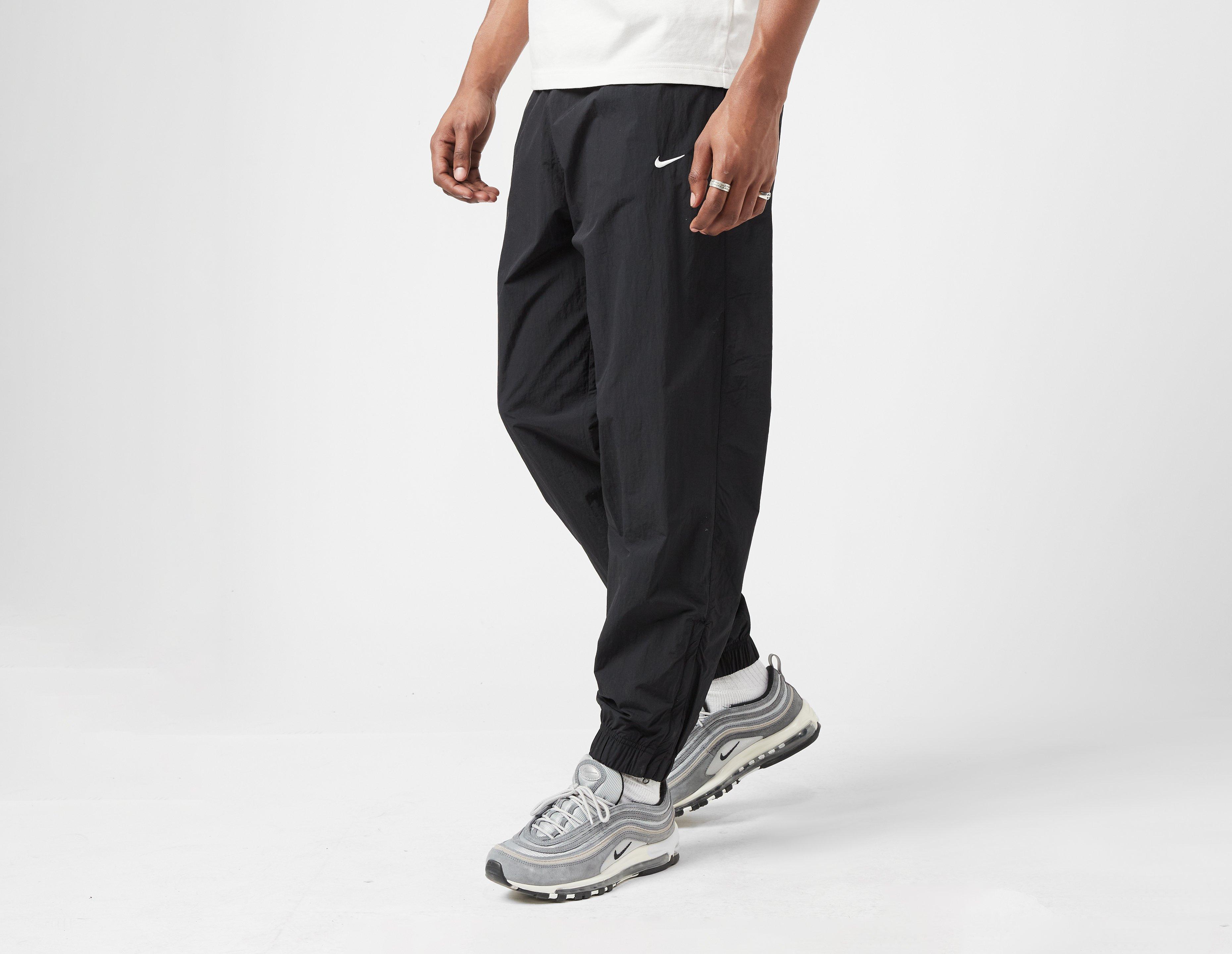Black Nike NRG Premium Essentials Solo Swoosh Pants, Chaussures de course  Nike