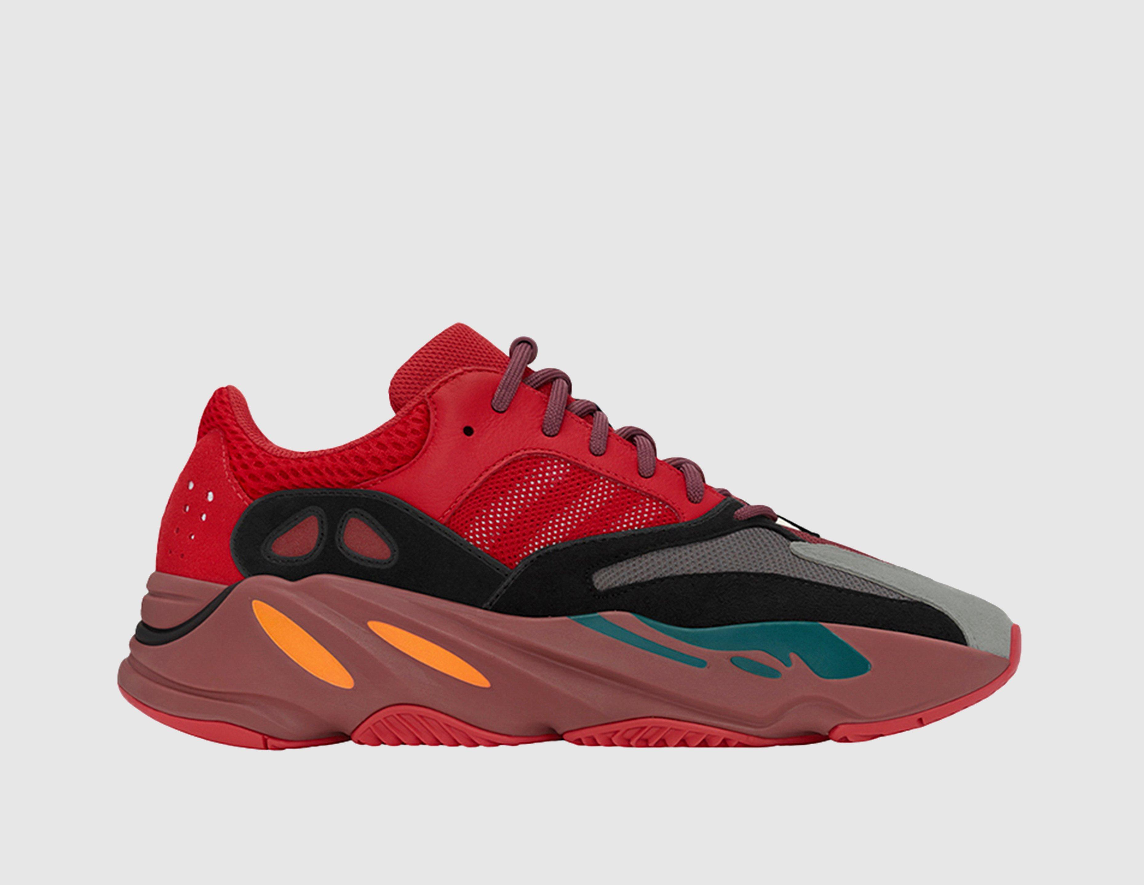 adidas YEEZY BOOST 700 Women's