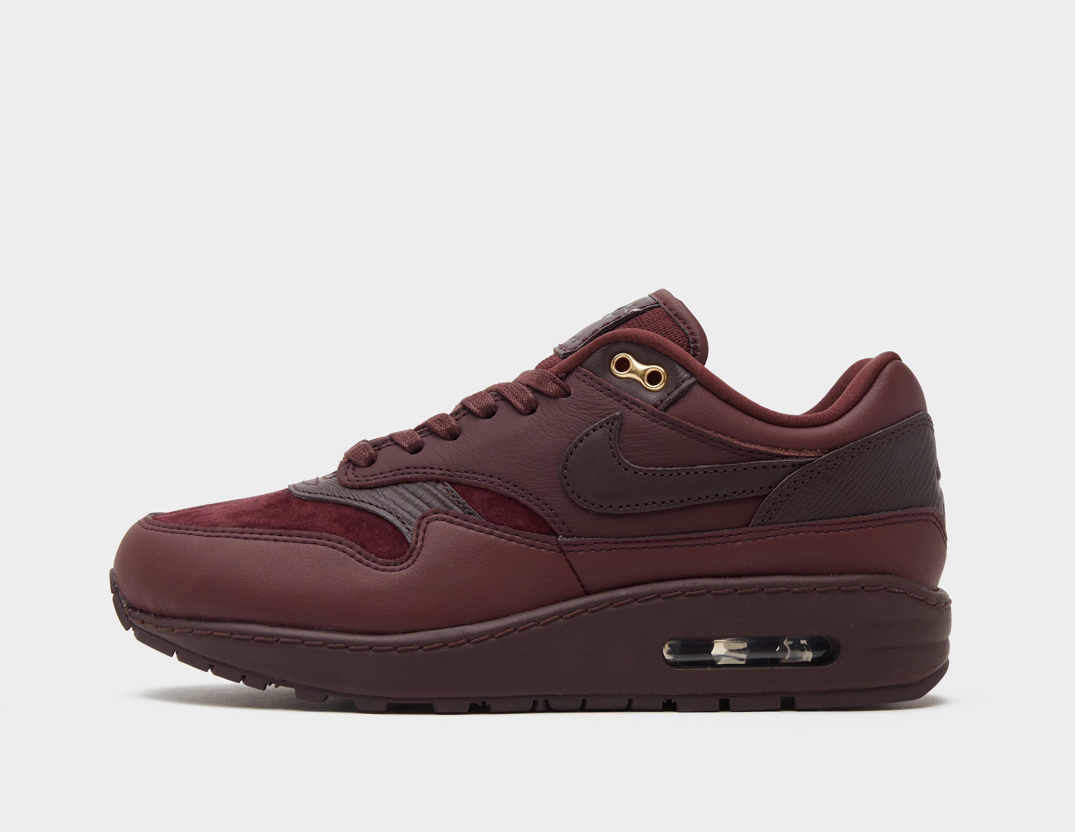 red leather nike air max