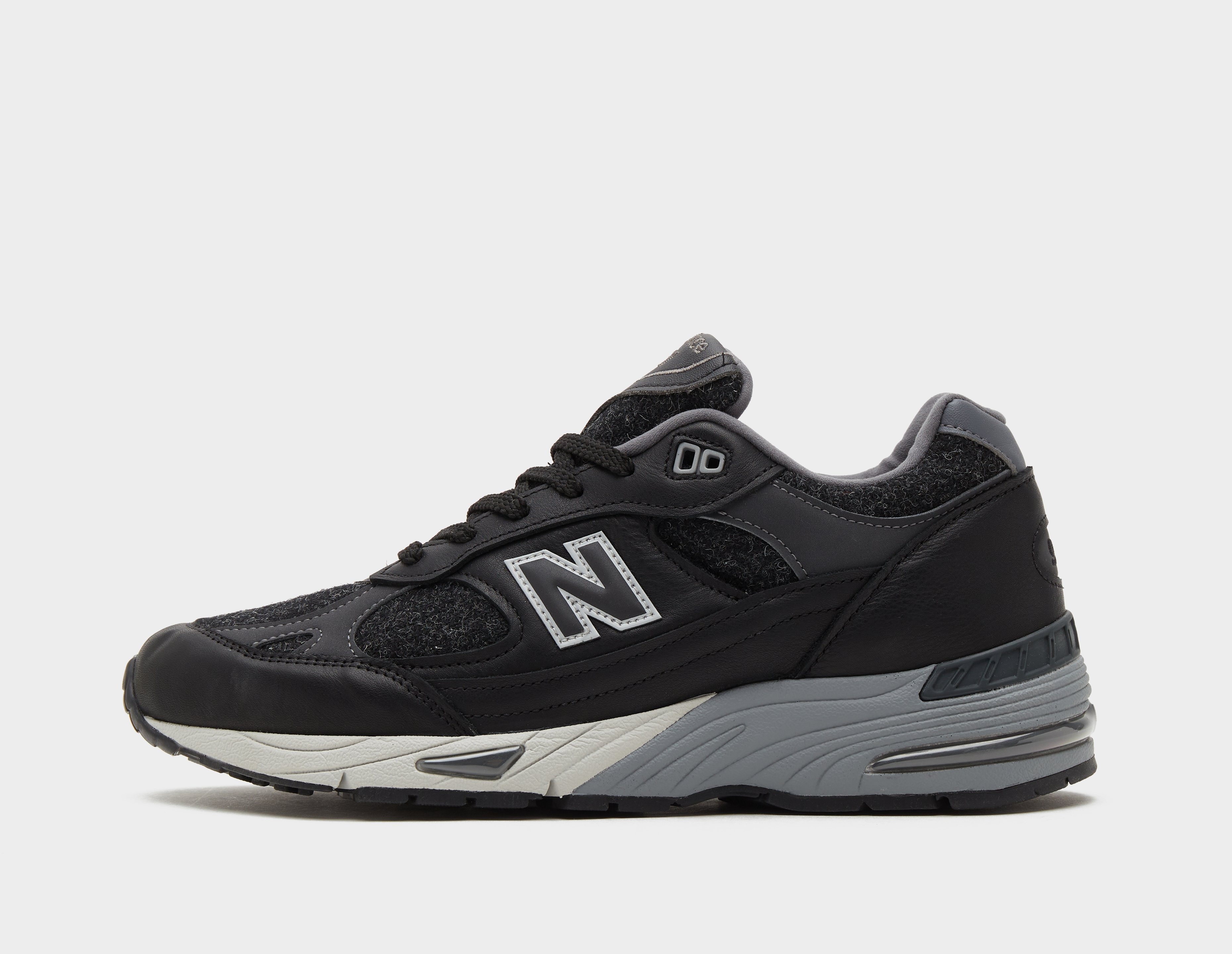 Black New Balance 991 Made in UK | size?