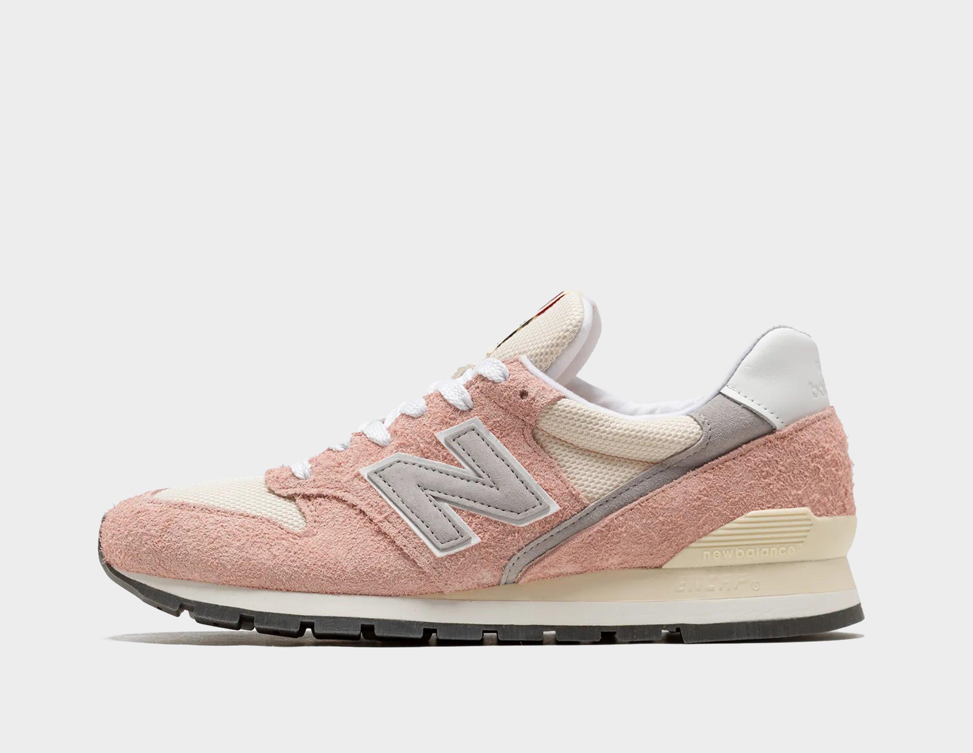 New Balance Essentials Stacked Women's Leggings | Pink New Balance