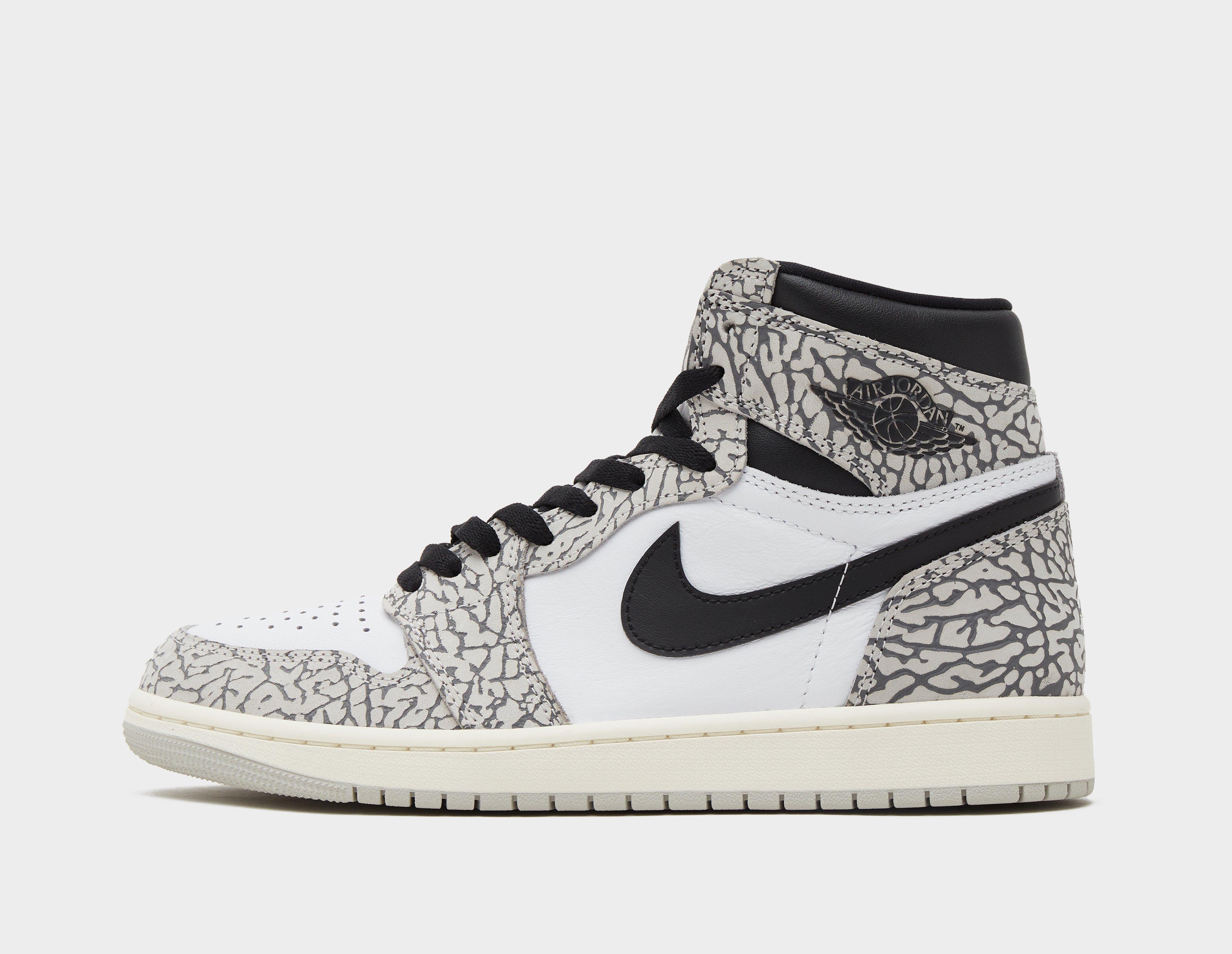 Nike Air Jordan 1 Mid trainers in grey/white