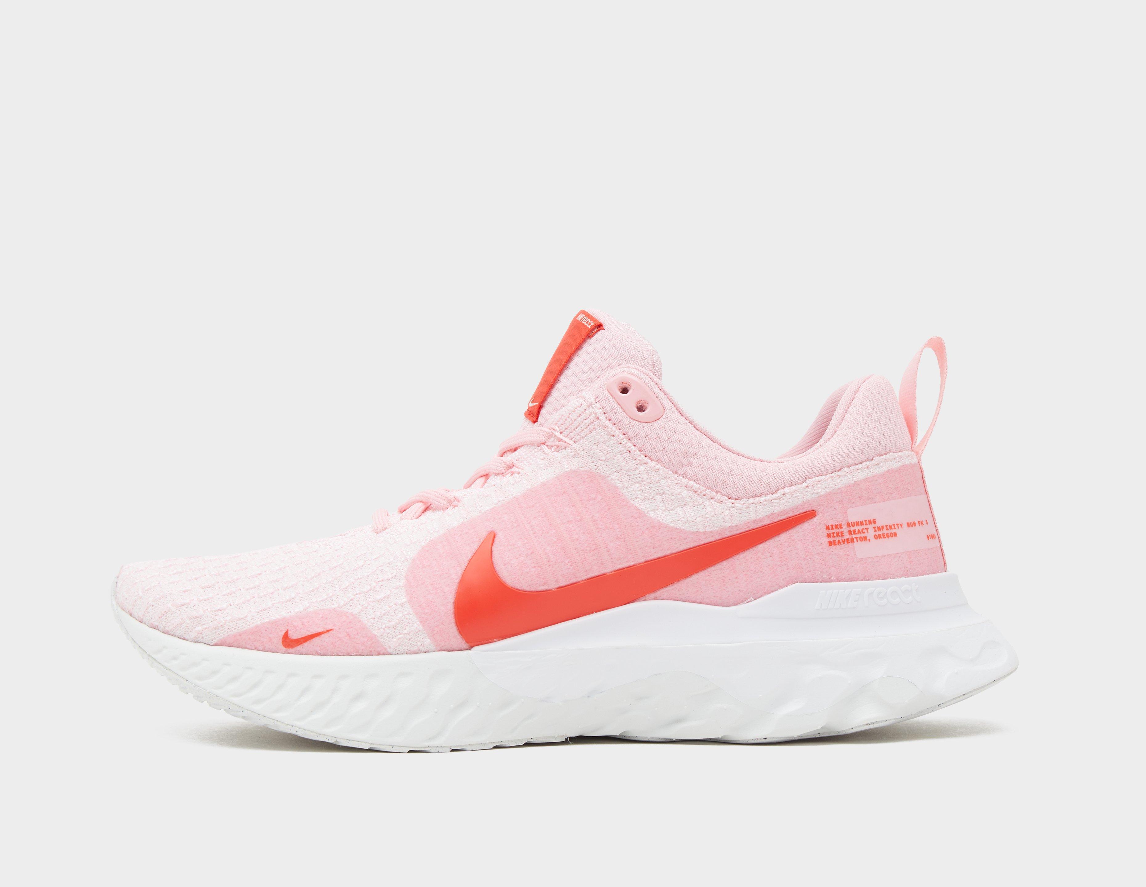 Nike react best sale white pink