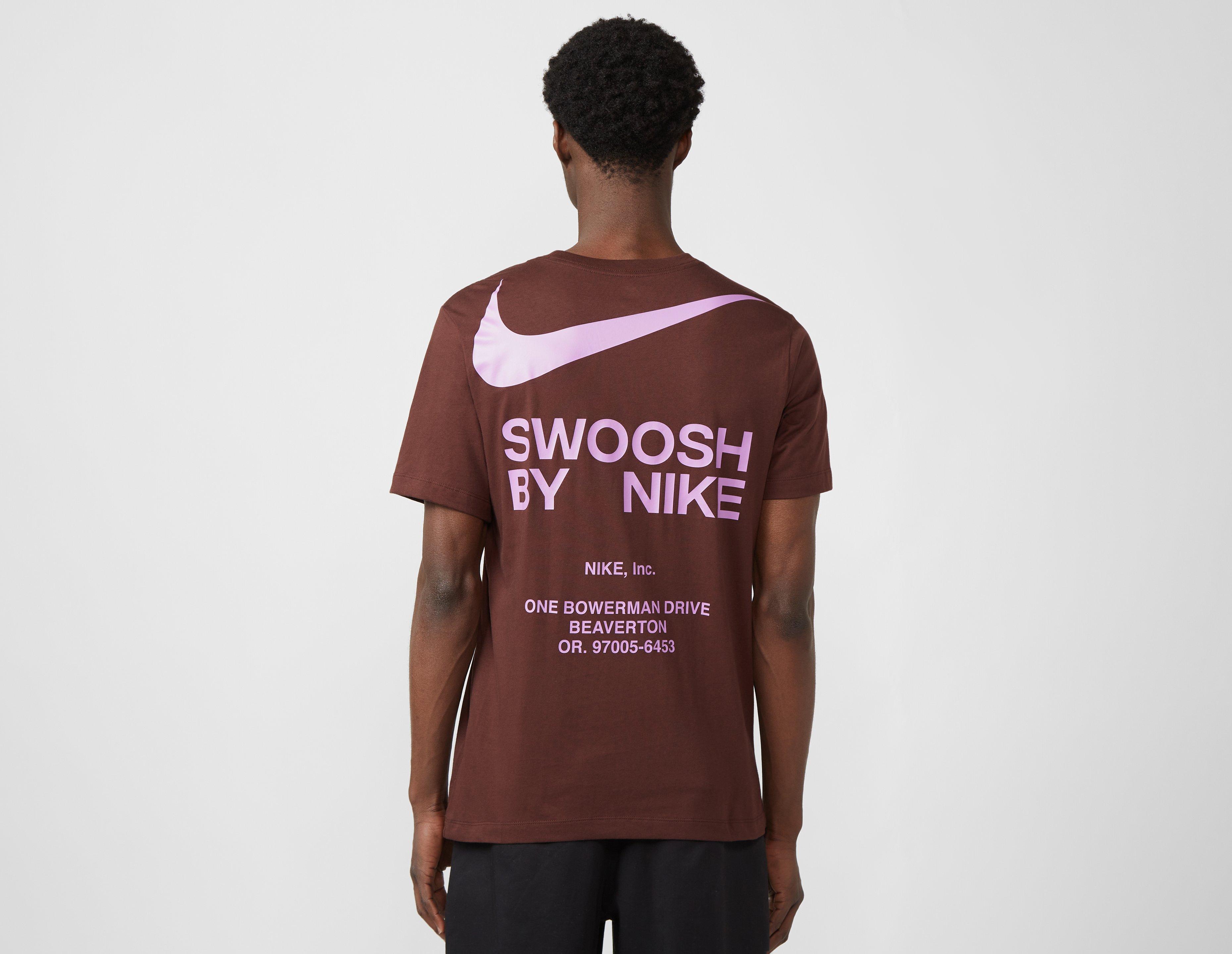 Camiseta Nike Dri-FIT Swoosh Fly Feminina - Nike