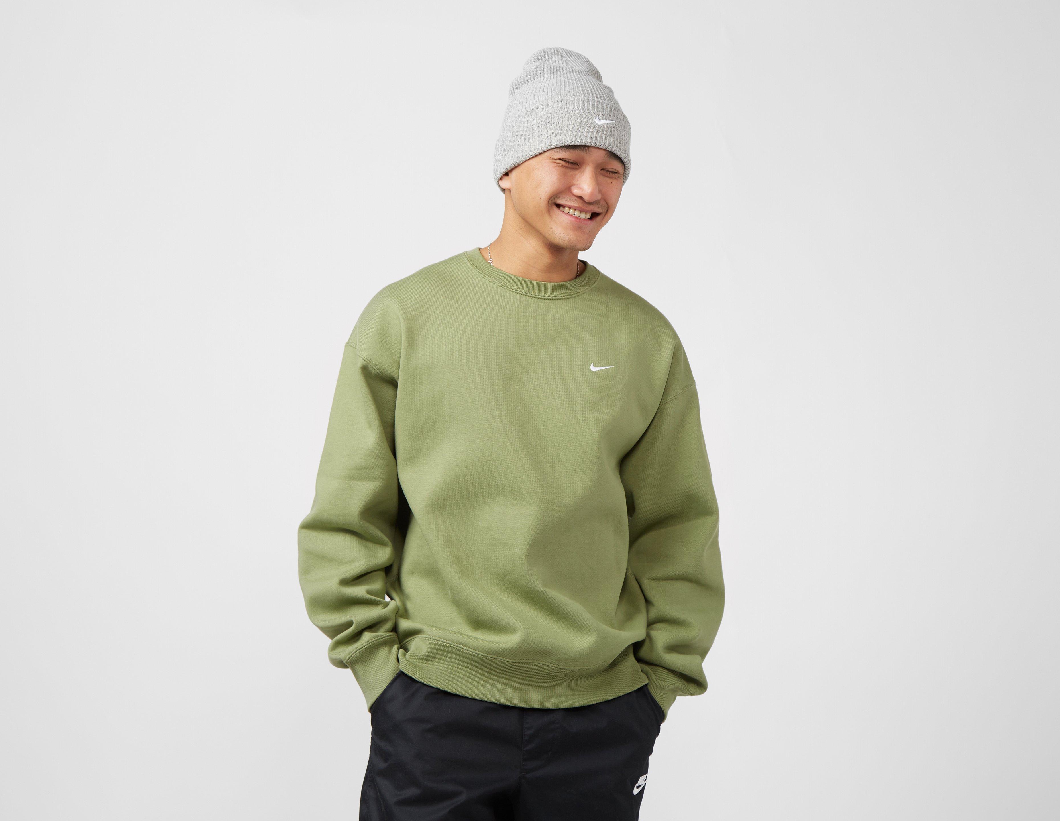 Nike Club Fleece crew neck sweatshirt in green