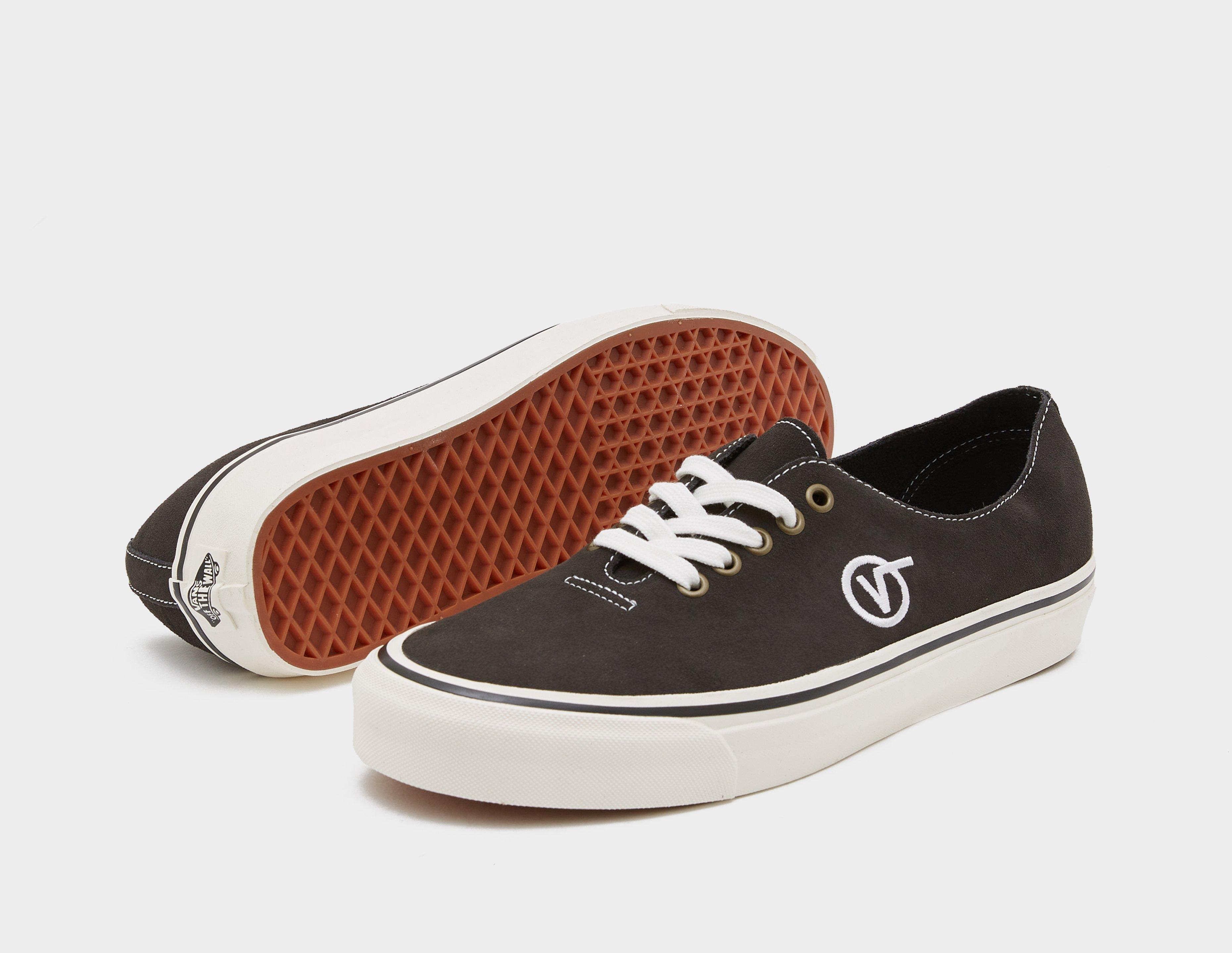 Vans vault authentic outlet one piece circle v