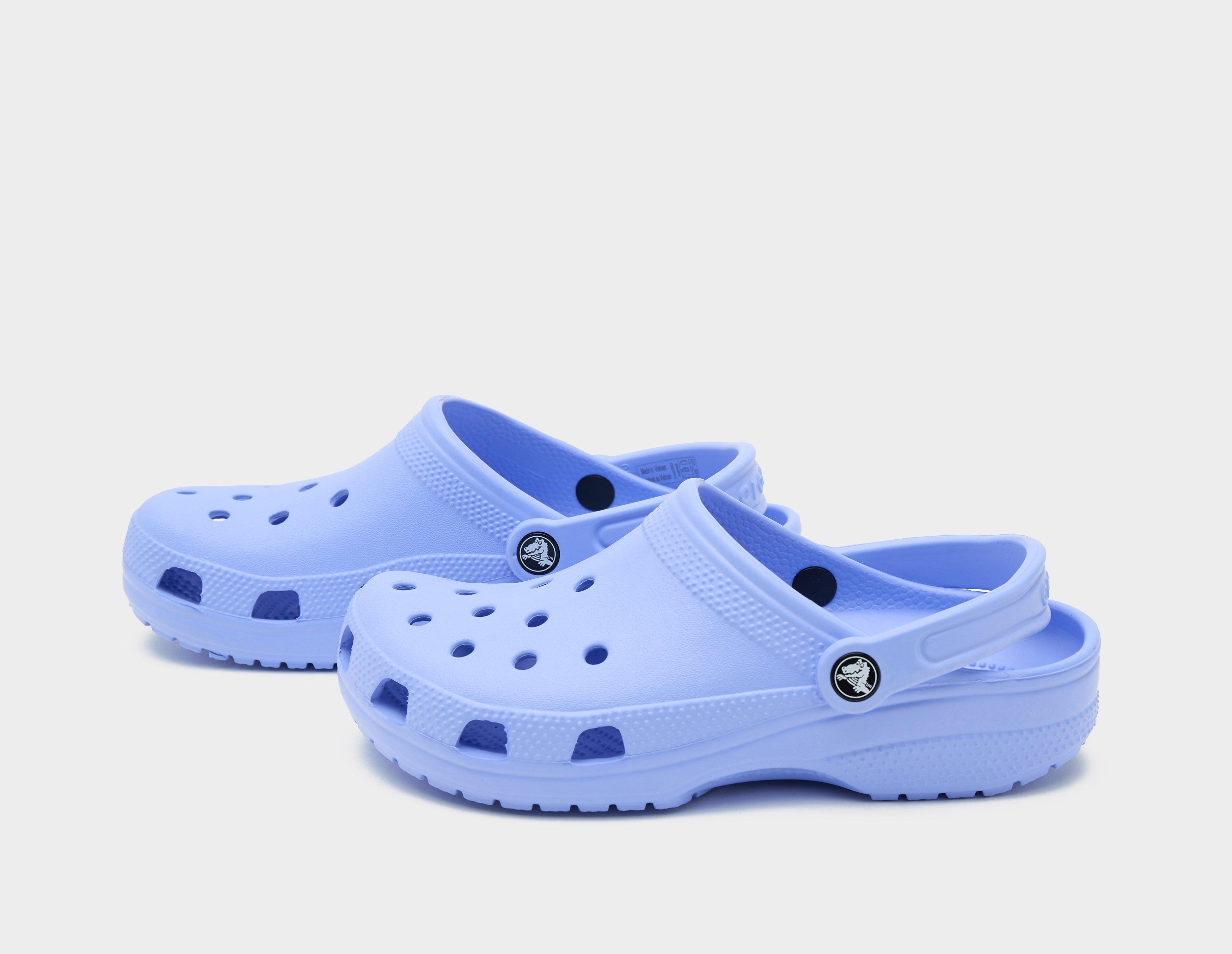 Light blue hot sale crocs women's