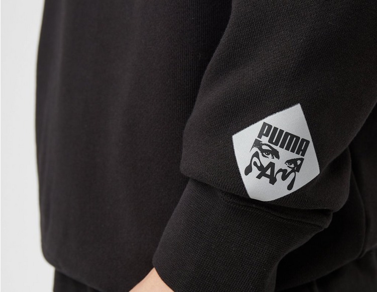 Puma and Healthdesign? | Sweatshirt Perks x Puma Hoodie Ess Black Pink Crew | Mini Embroidery