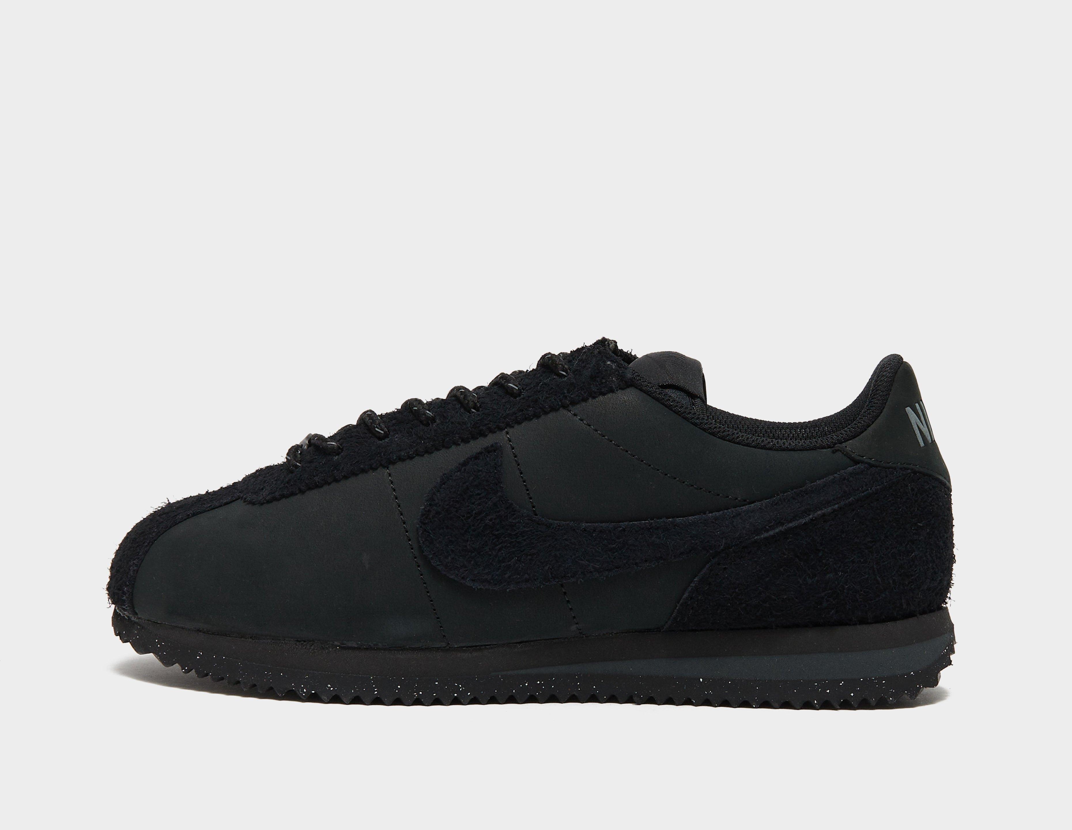 Black nike shop cortez