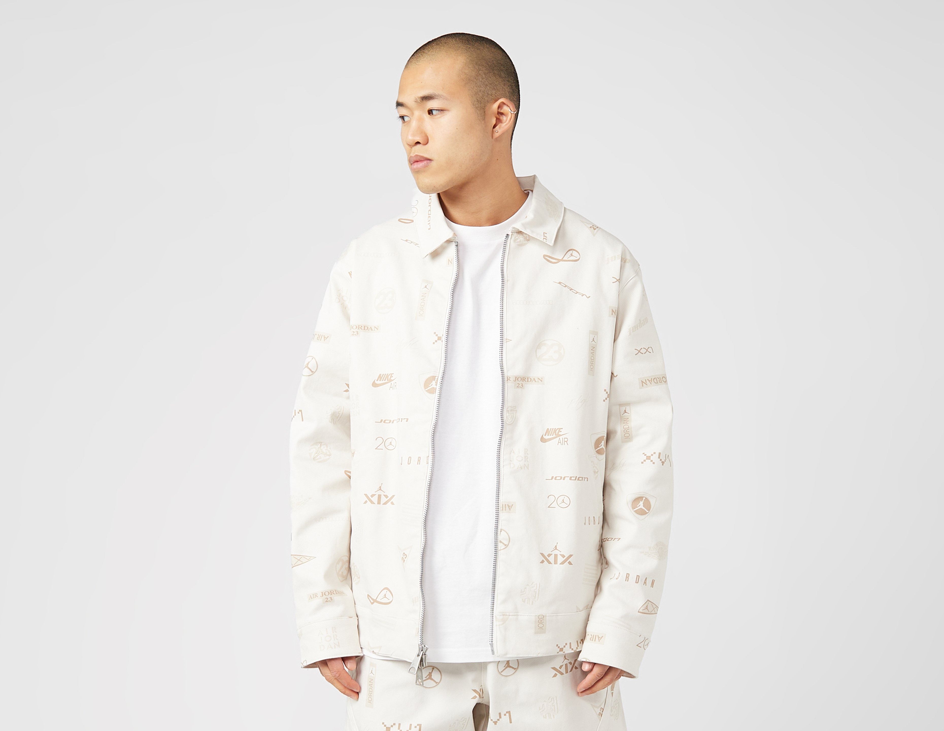 Air jordan white on sale jacket