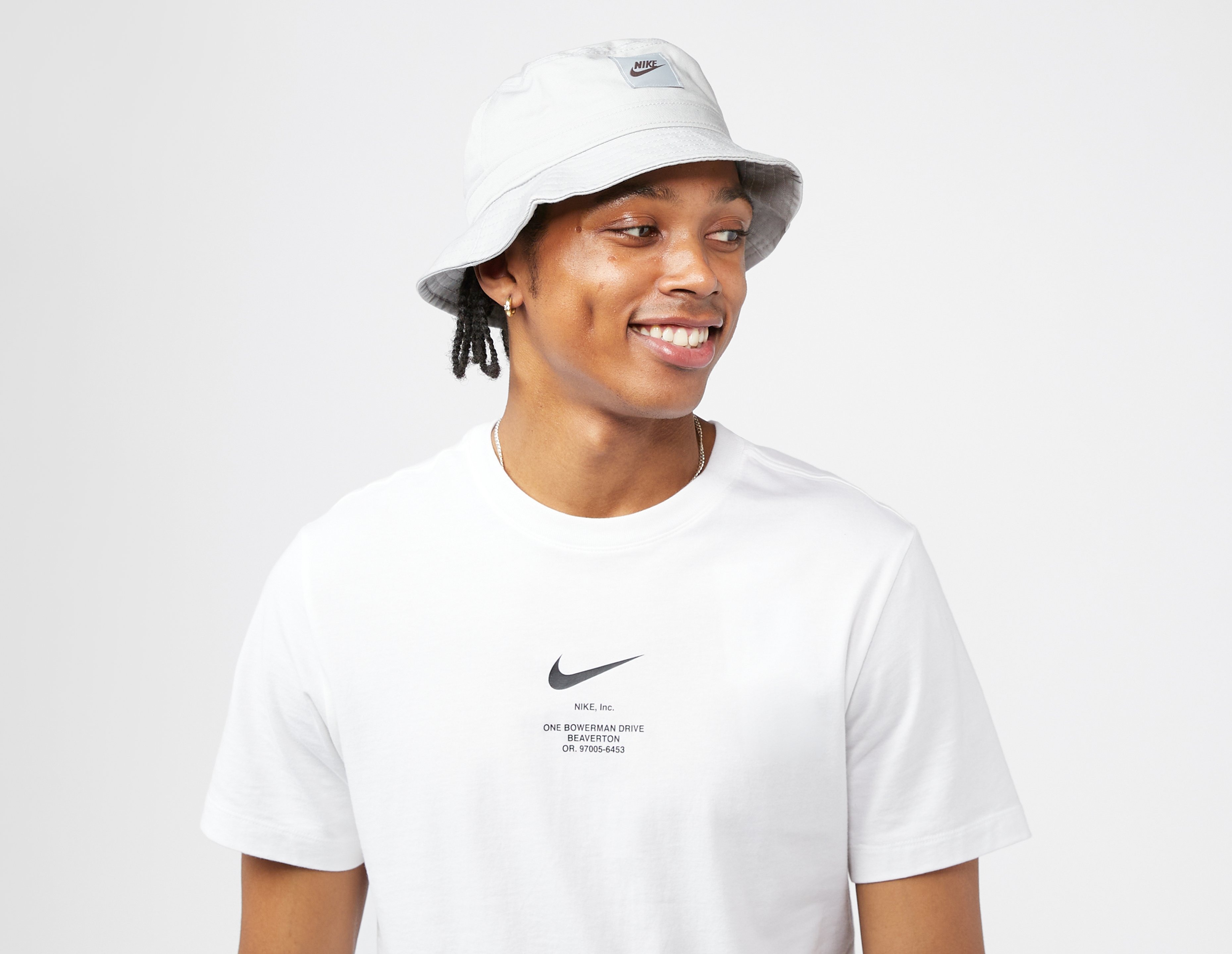 nike bucket hat
