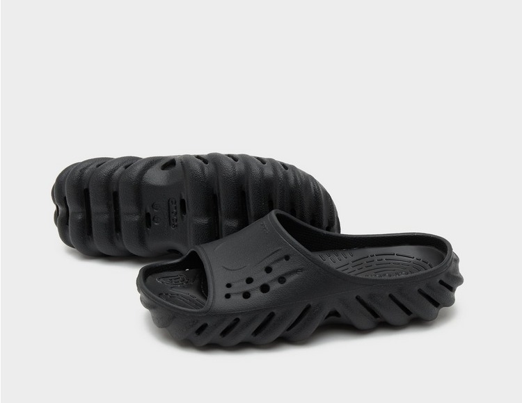 Crocs classic shoe in mint