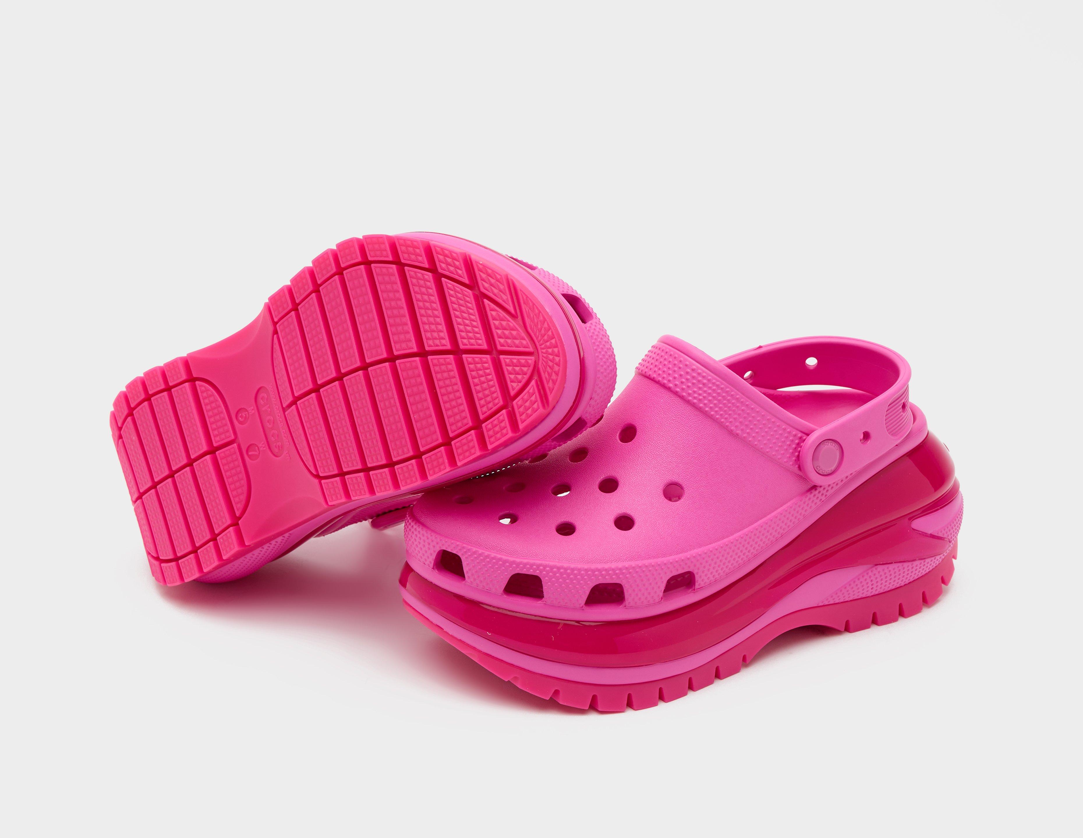 Womens discount pink crocs