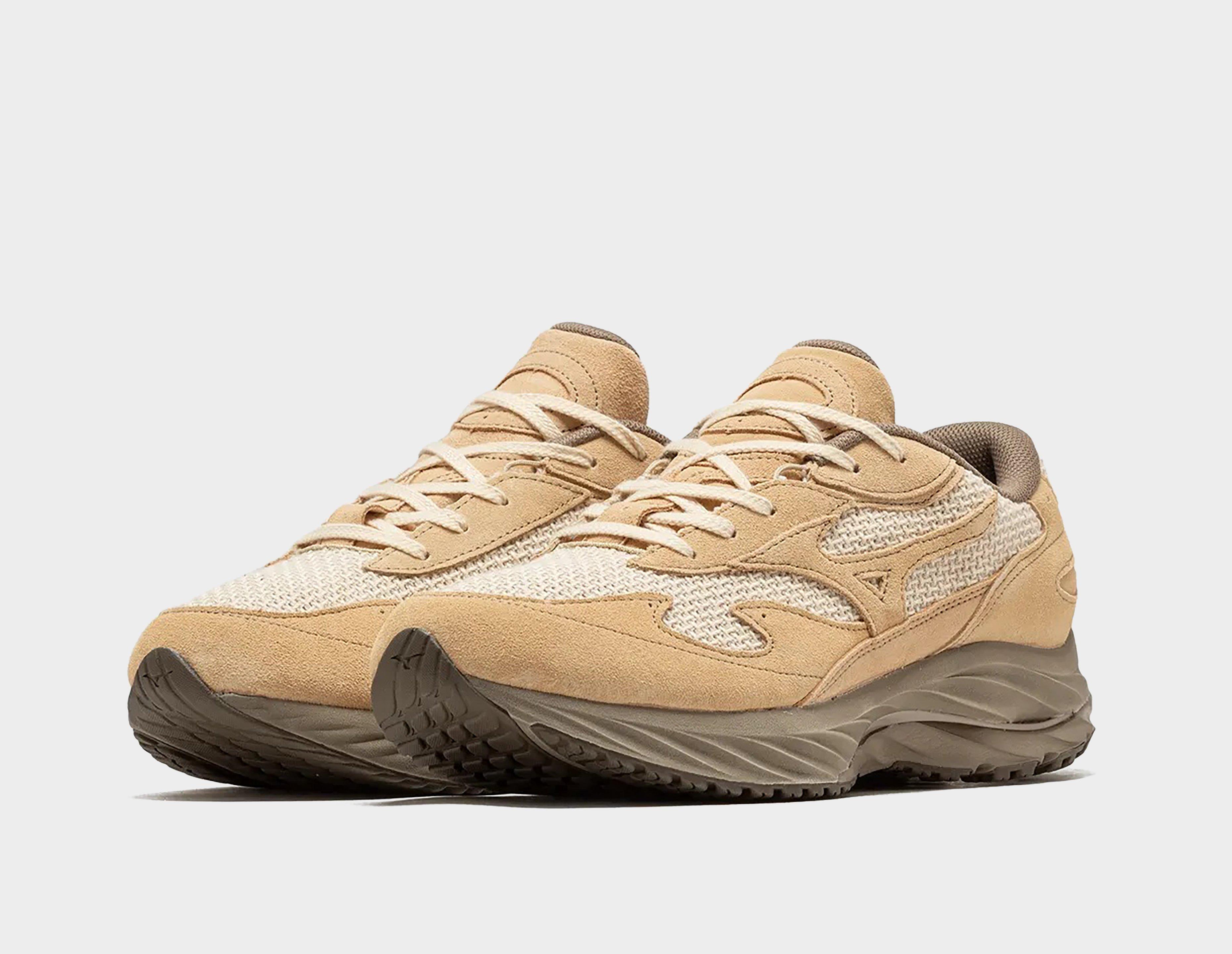 Mizuno x BEAMS Wave Rider Beta