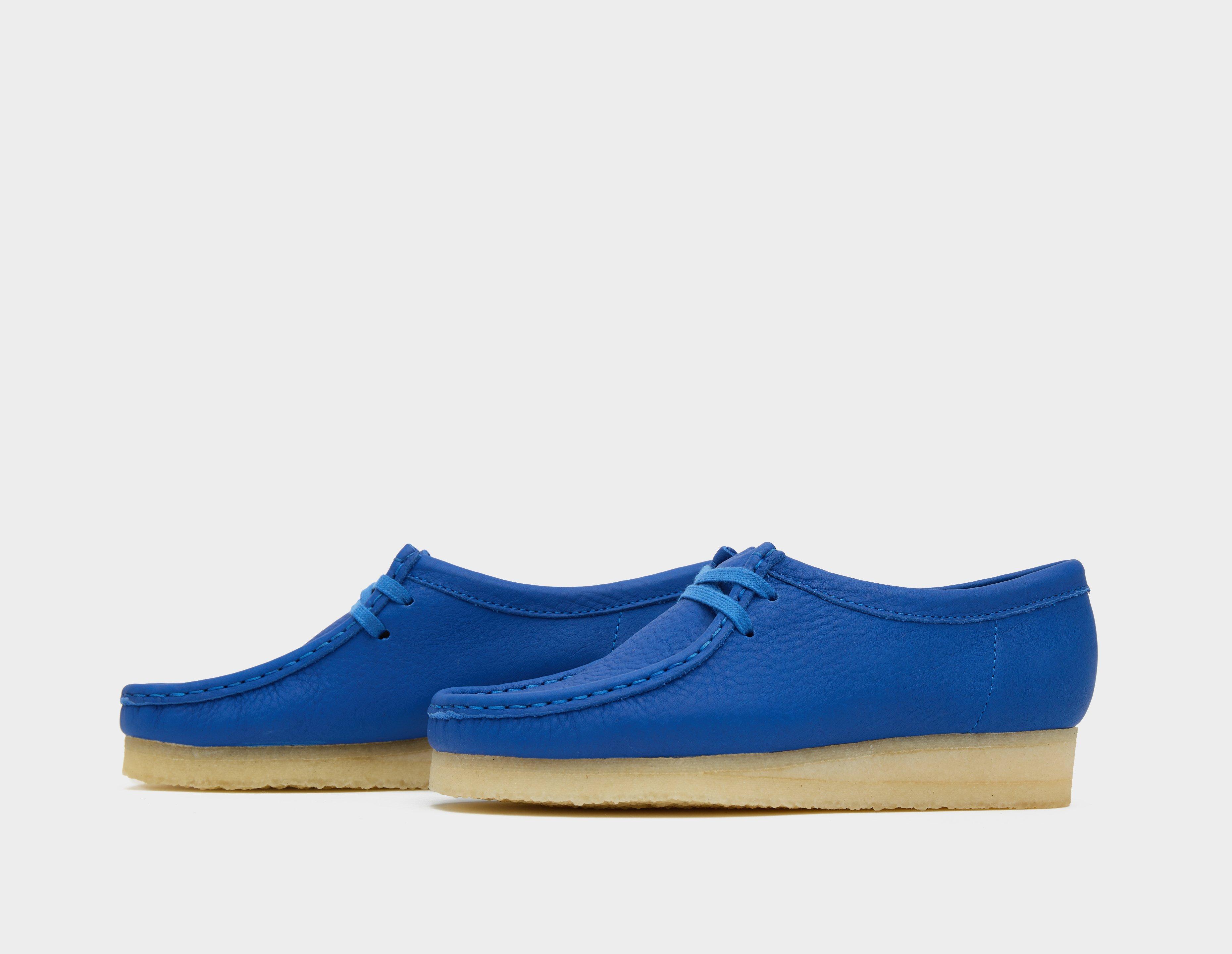 Royal blue deals clarks wallabees