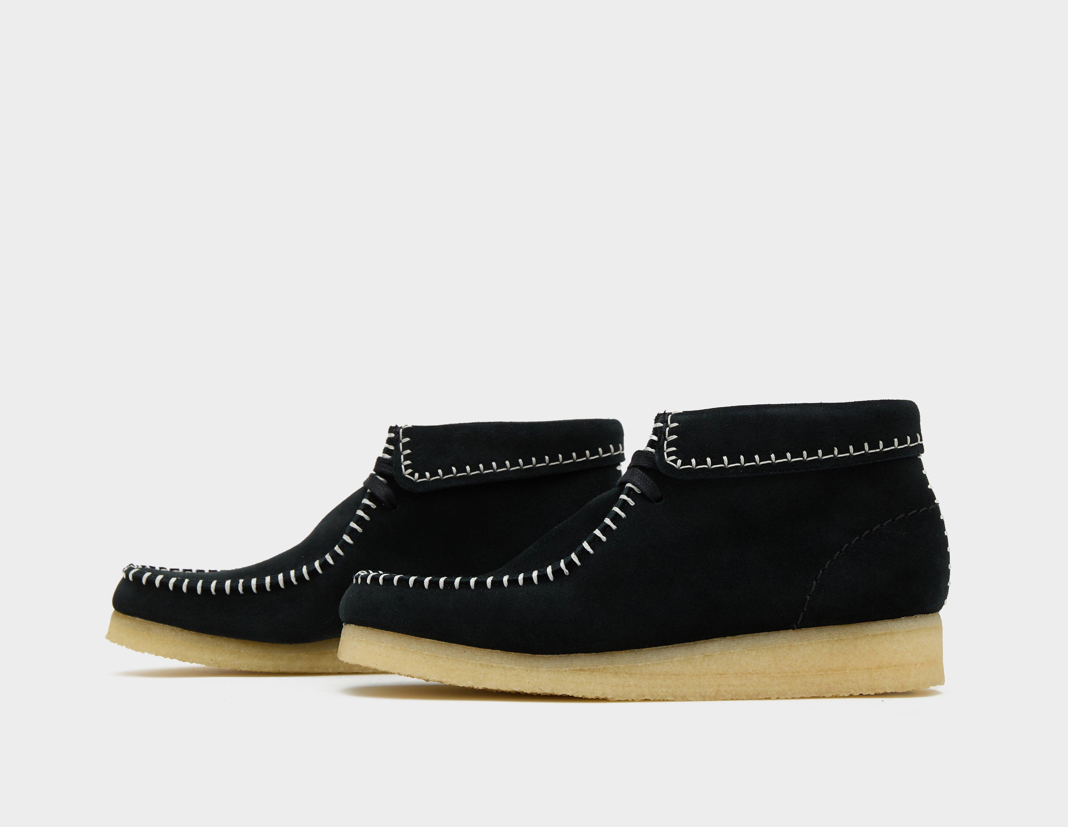 Clarks i outlet stitch wallabees