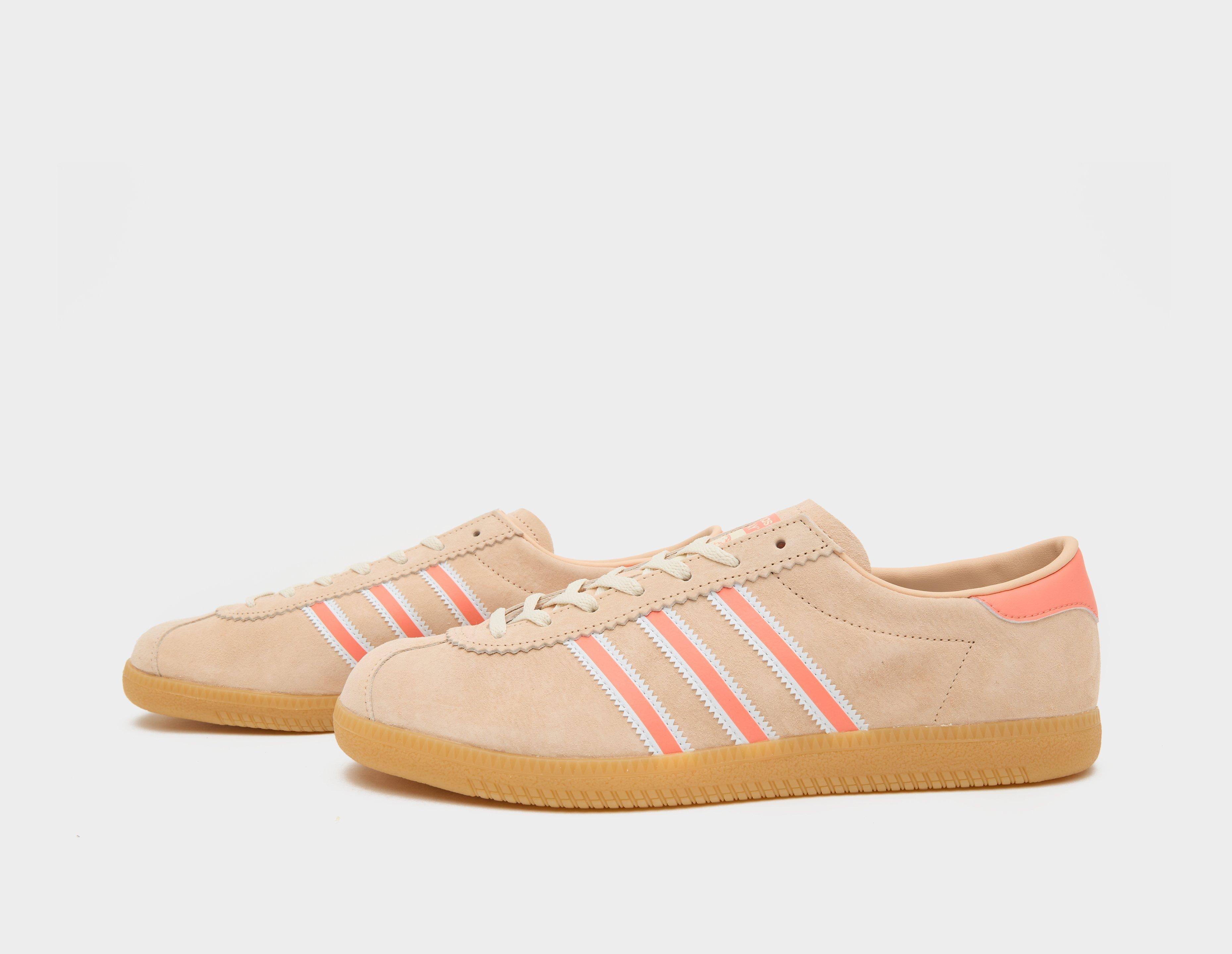 Adidas pink clearance sole sneaker