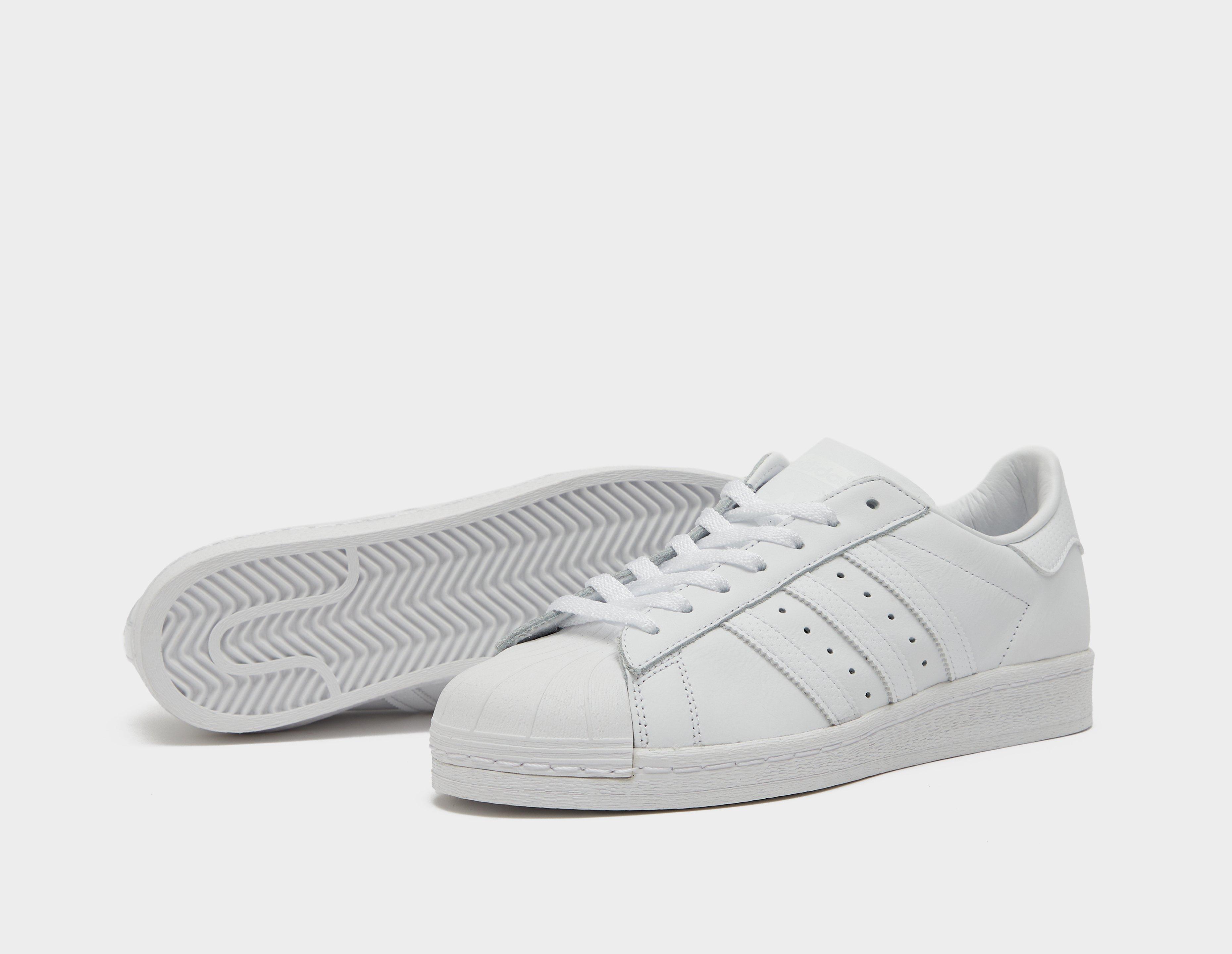 Solid white hot sale adidas