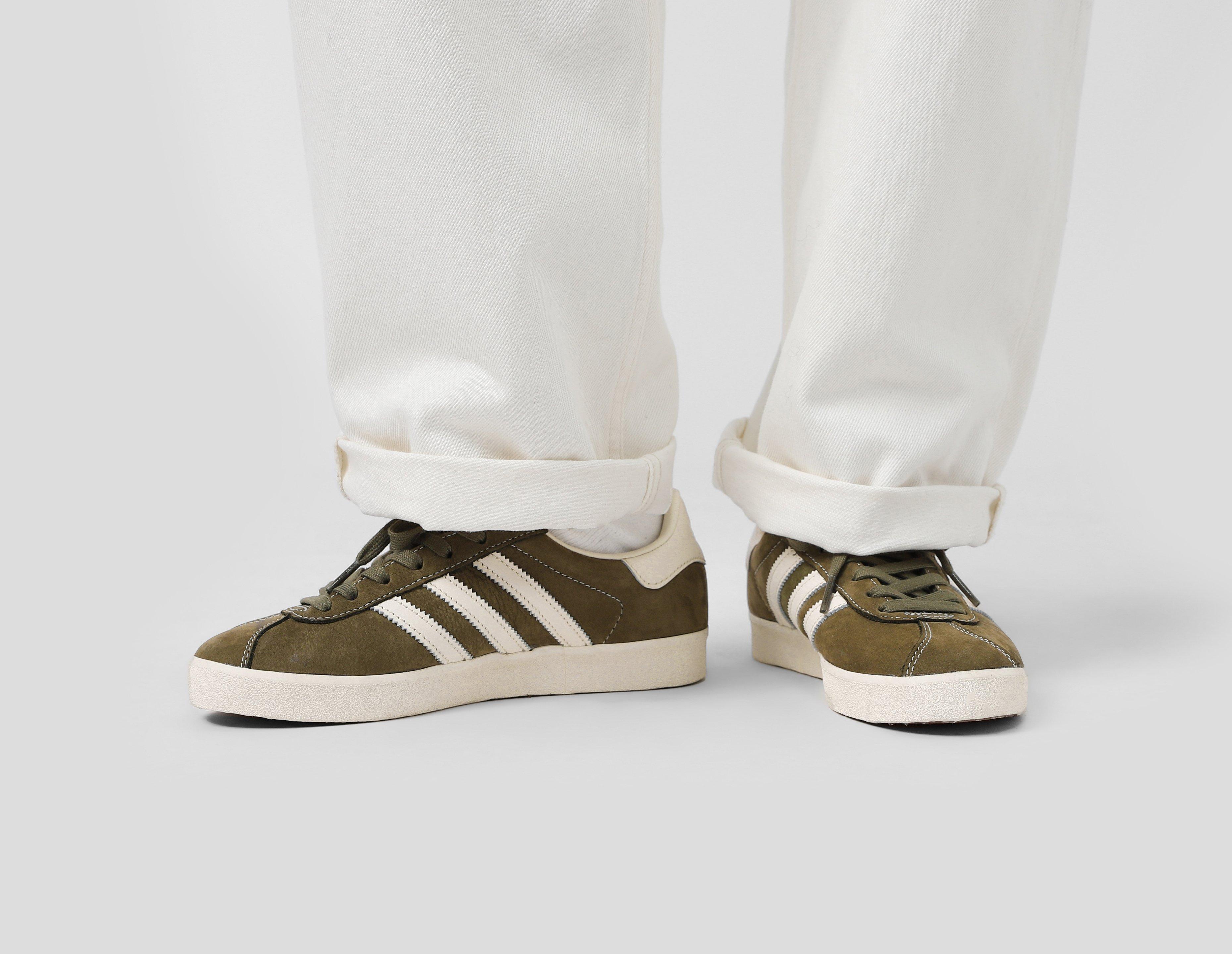 Adidas skateboarding chino outlet verde