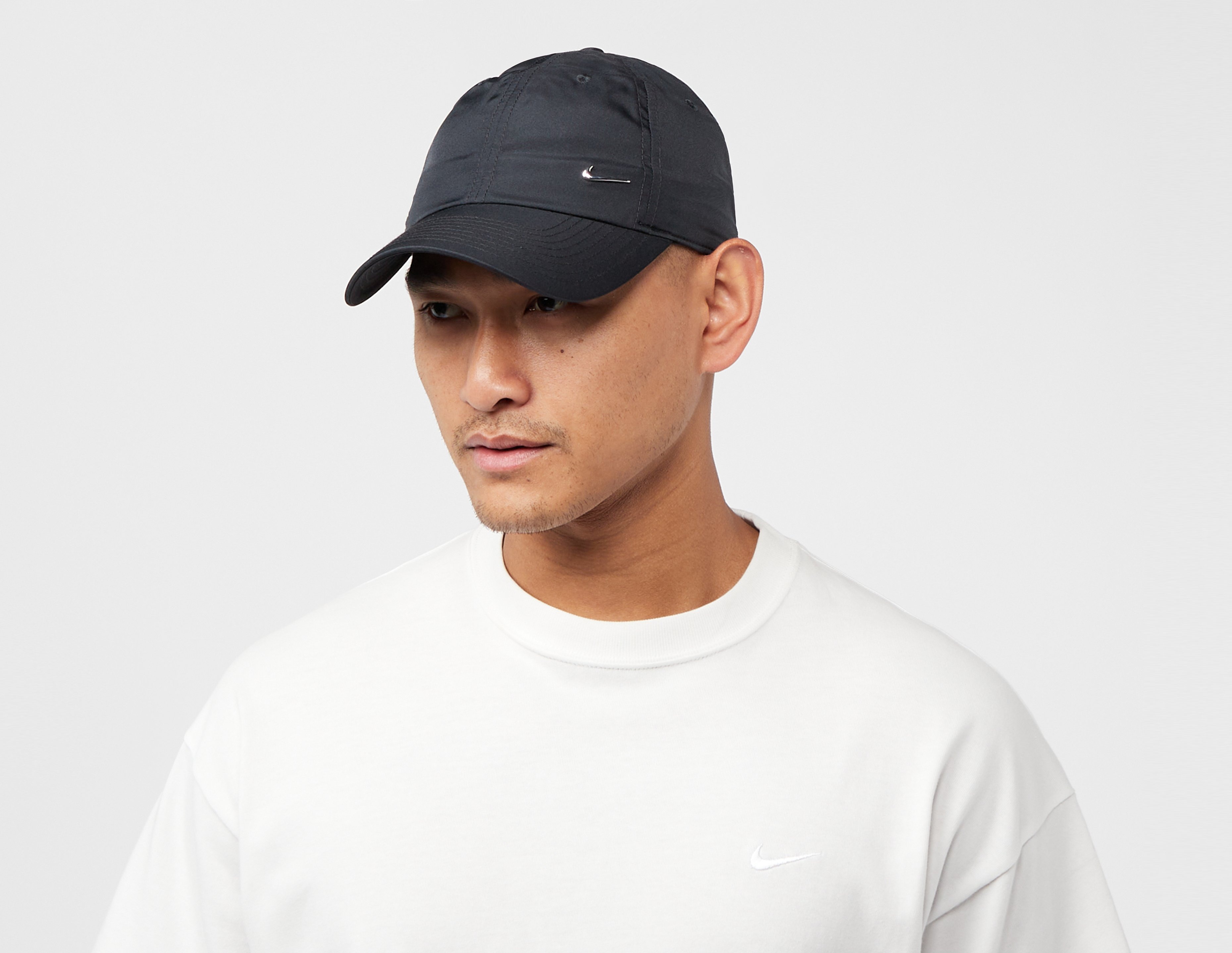 Black Nike Heritage '86 Cap size?