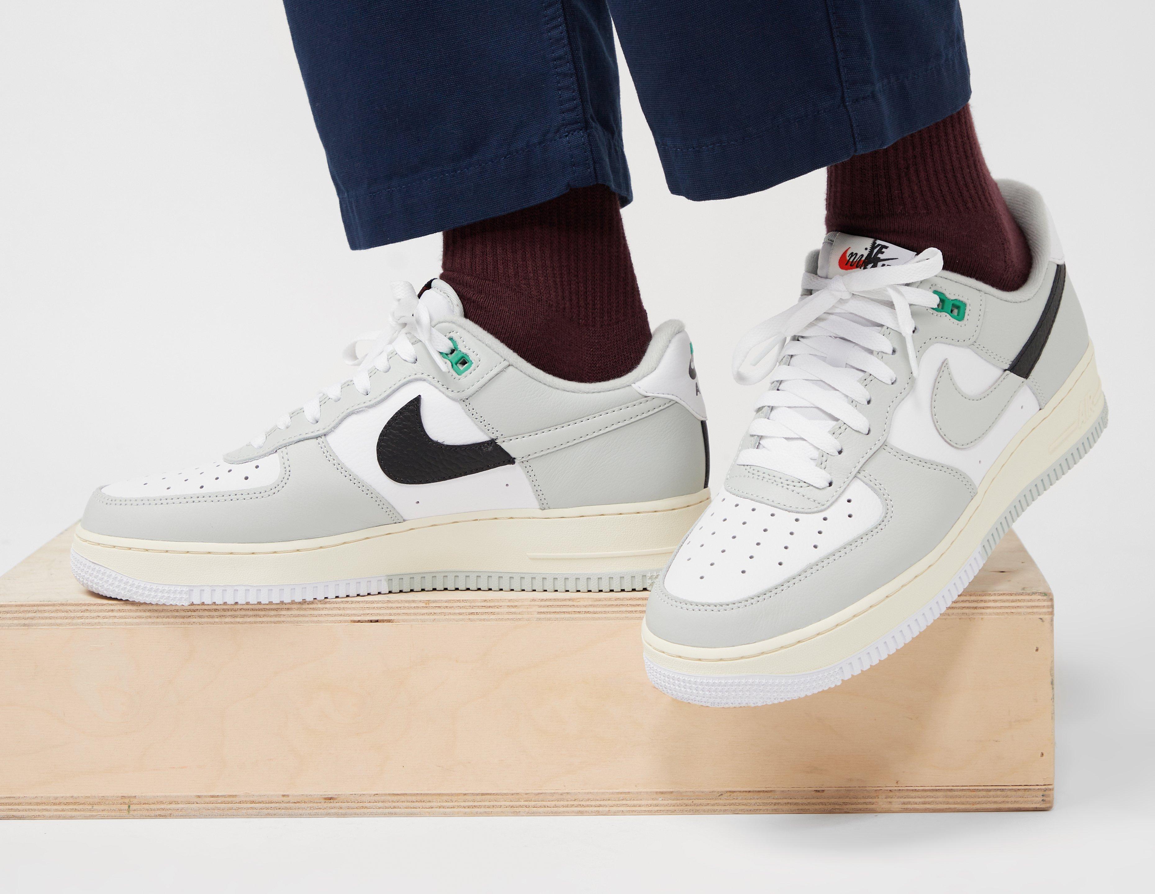 Nike Men's Air Force 1 Sneakers in White in White/Sail/Platinum Tint, Size UK 8.5 | End Clothing