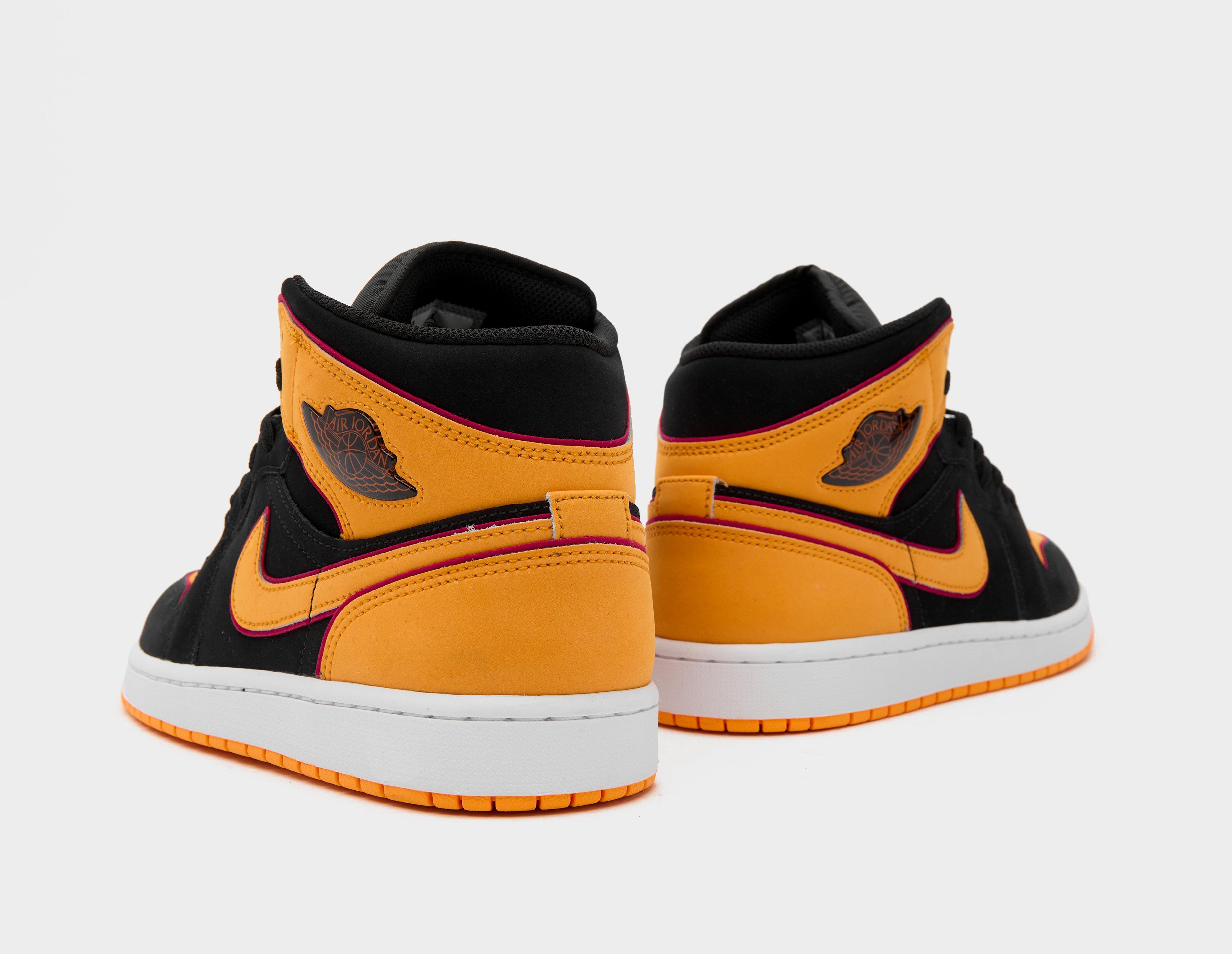 Air Jordan 1 Mid 'Orange Peel