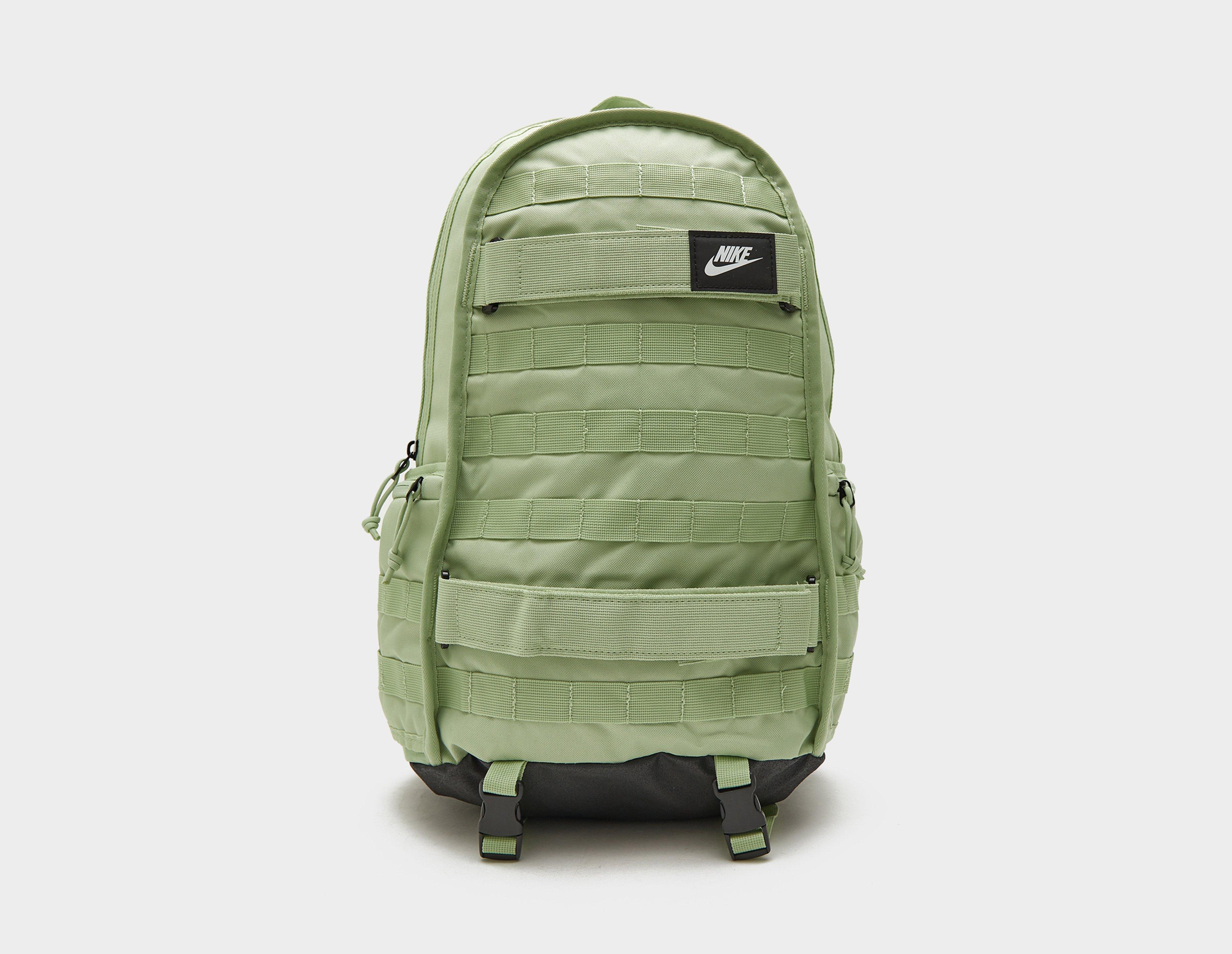 Nike deals backpack green