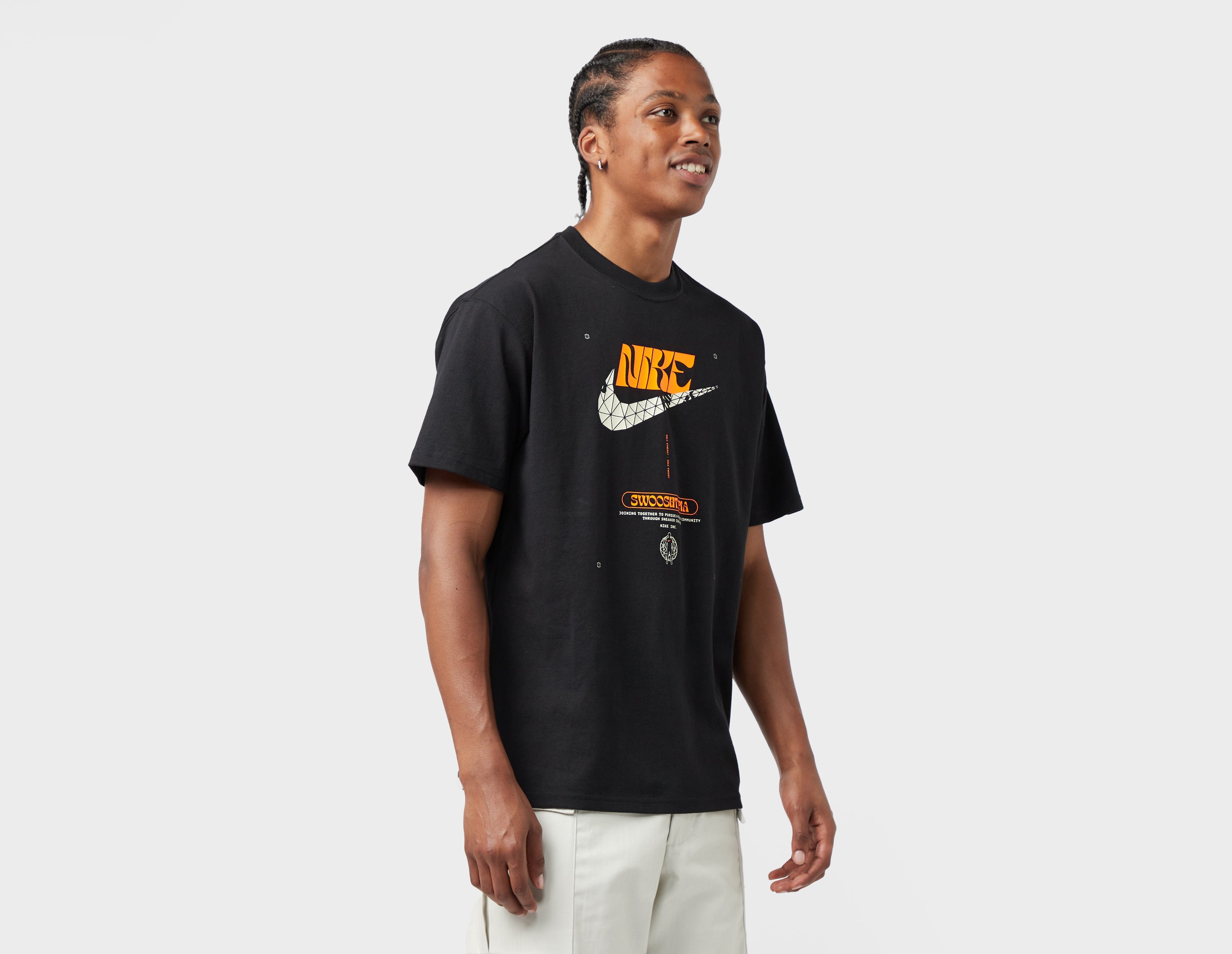 Nike sportswear best sale tee shirt