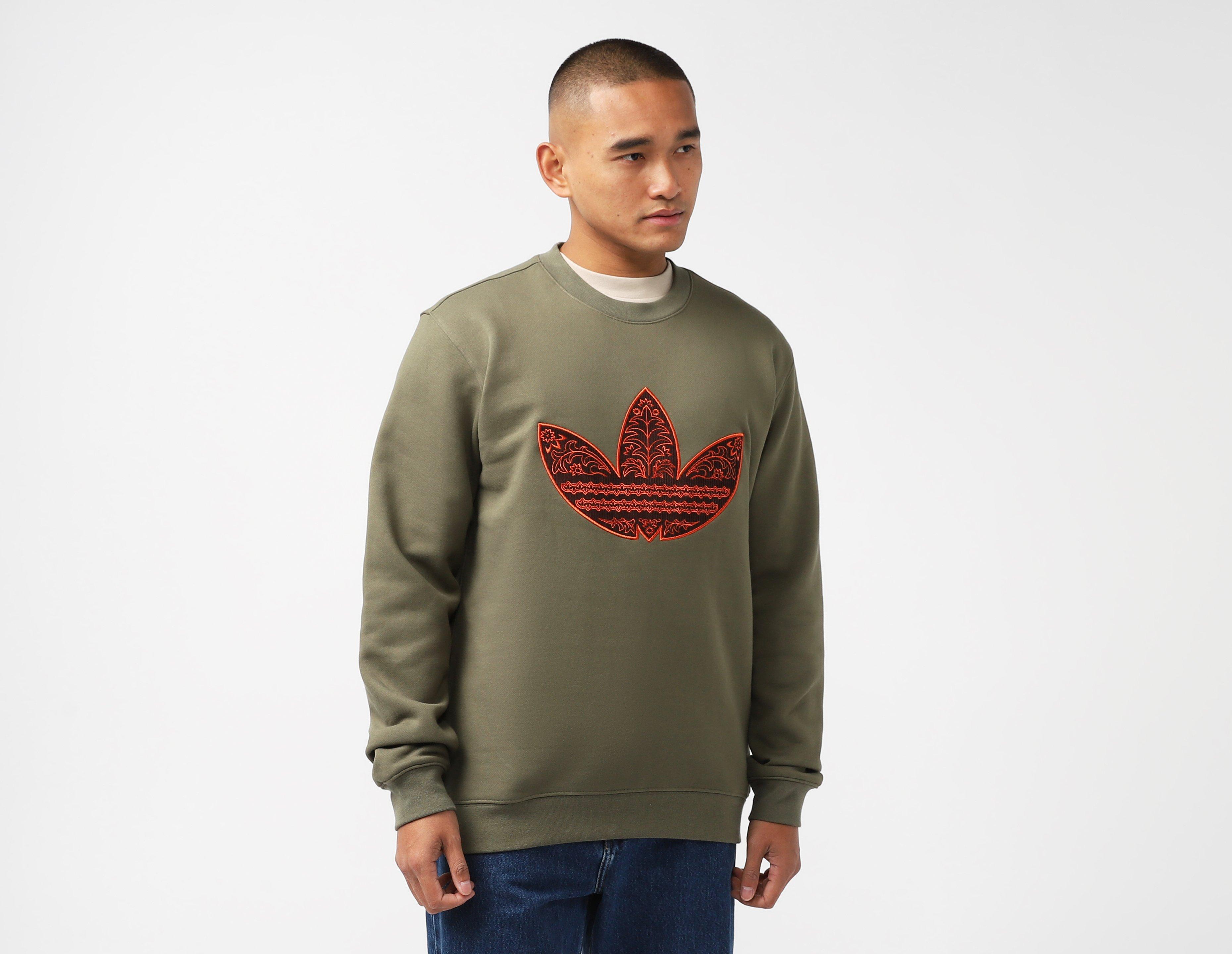 Adidas originals trefoil crew neck sale sweatshirt in khaki