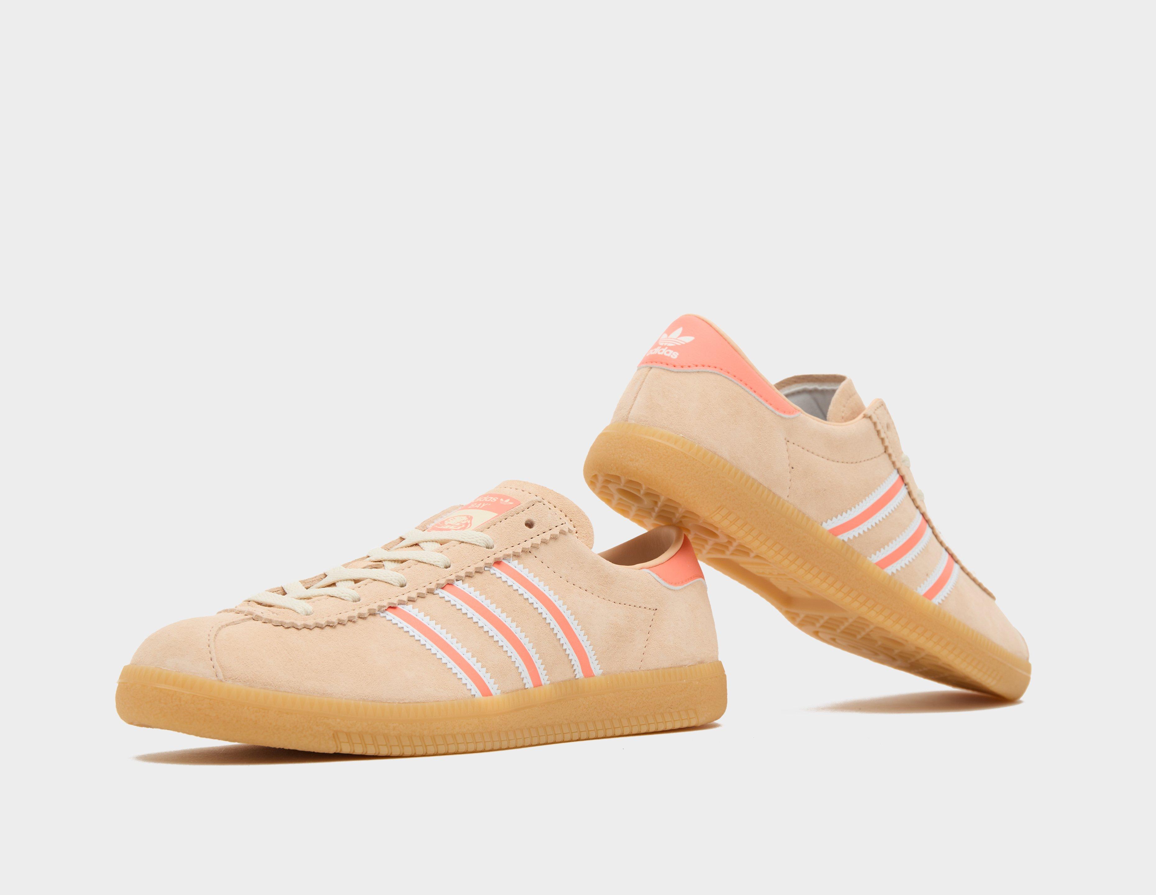 Ladies best sale pink adidas