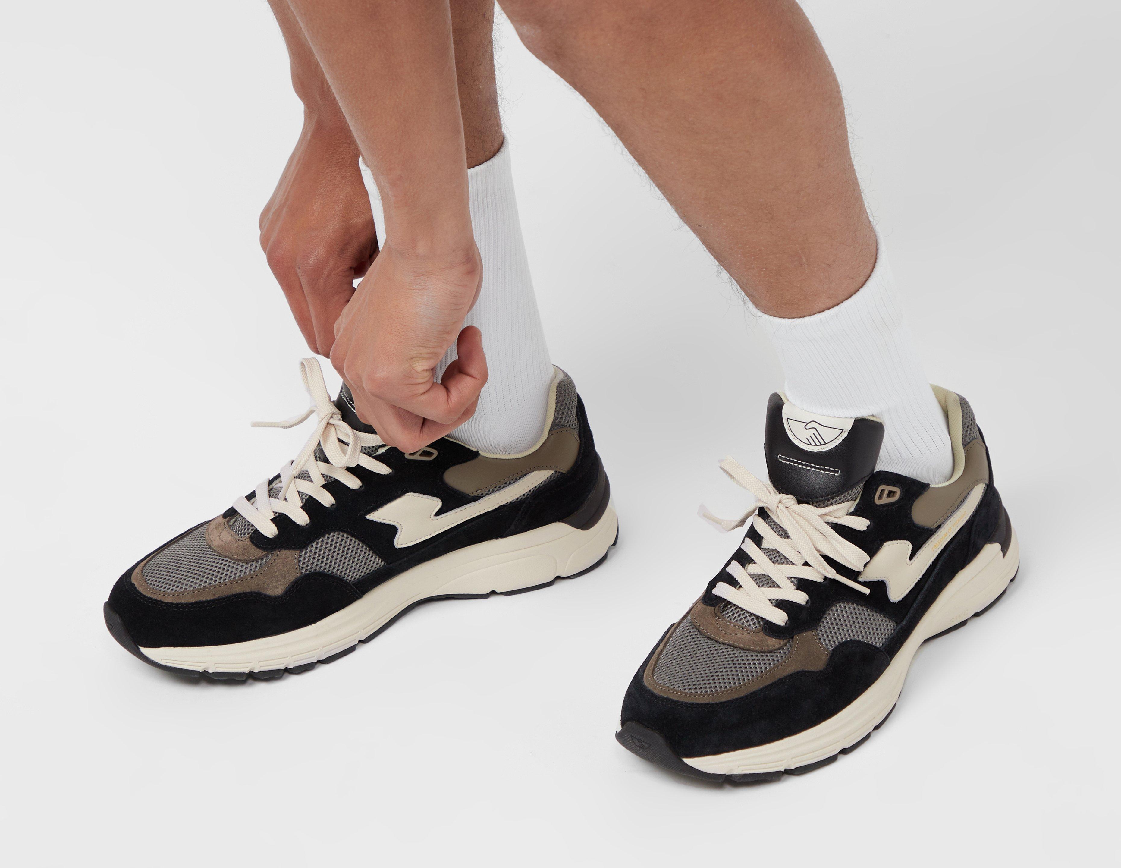 Stepney Workers Club Amiel S-Strike