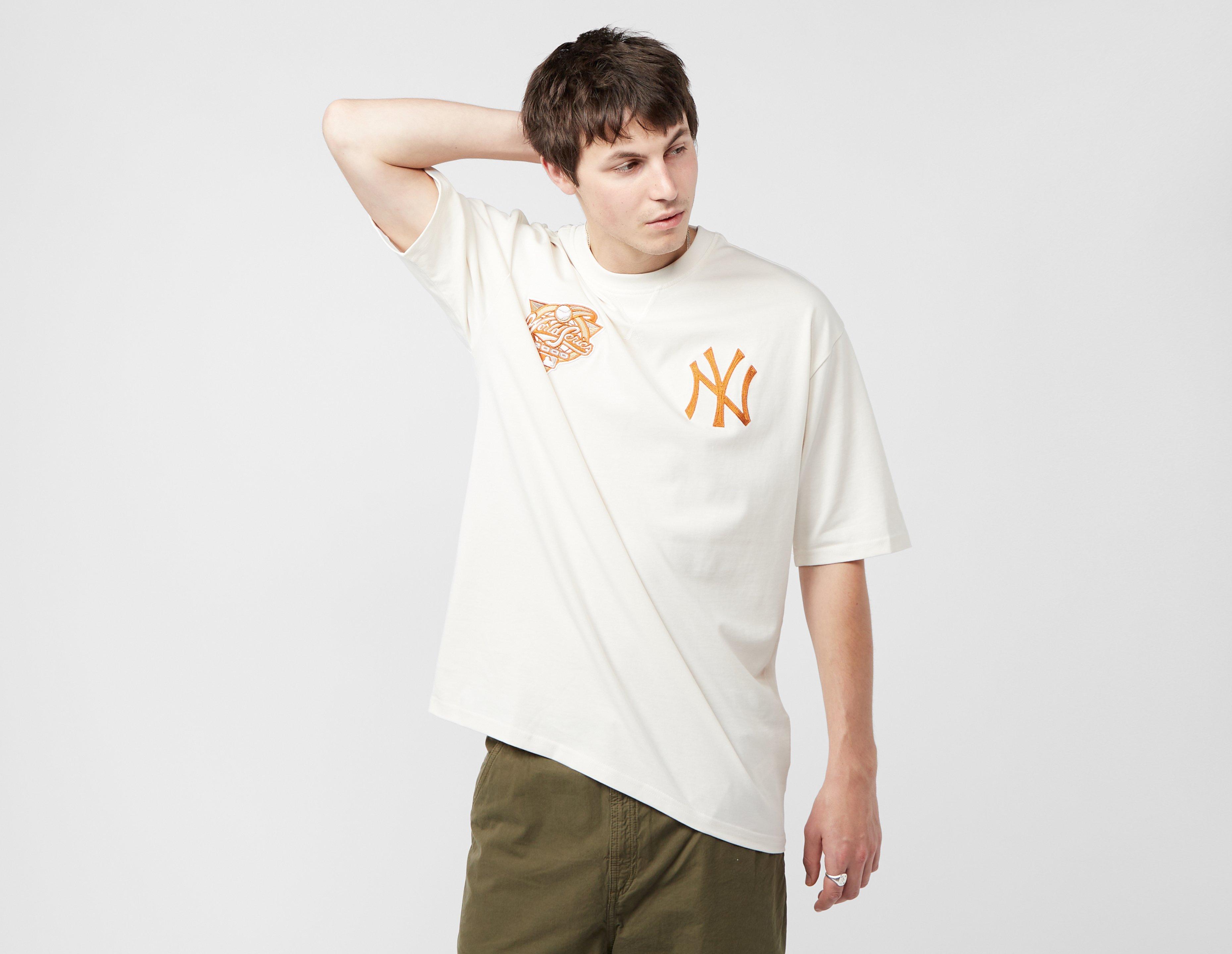 White yankees shop shirt